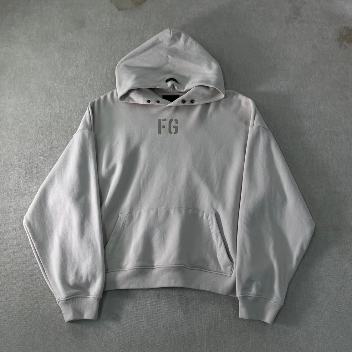 100 피오갓 FG로고 베이지 후드티  상품이미지1