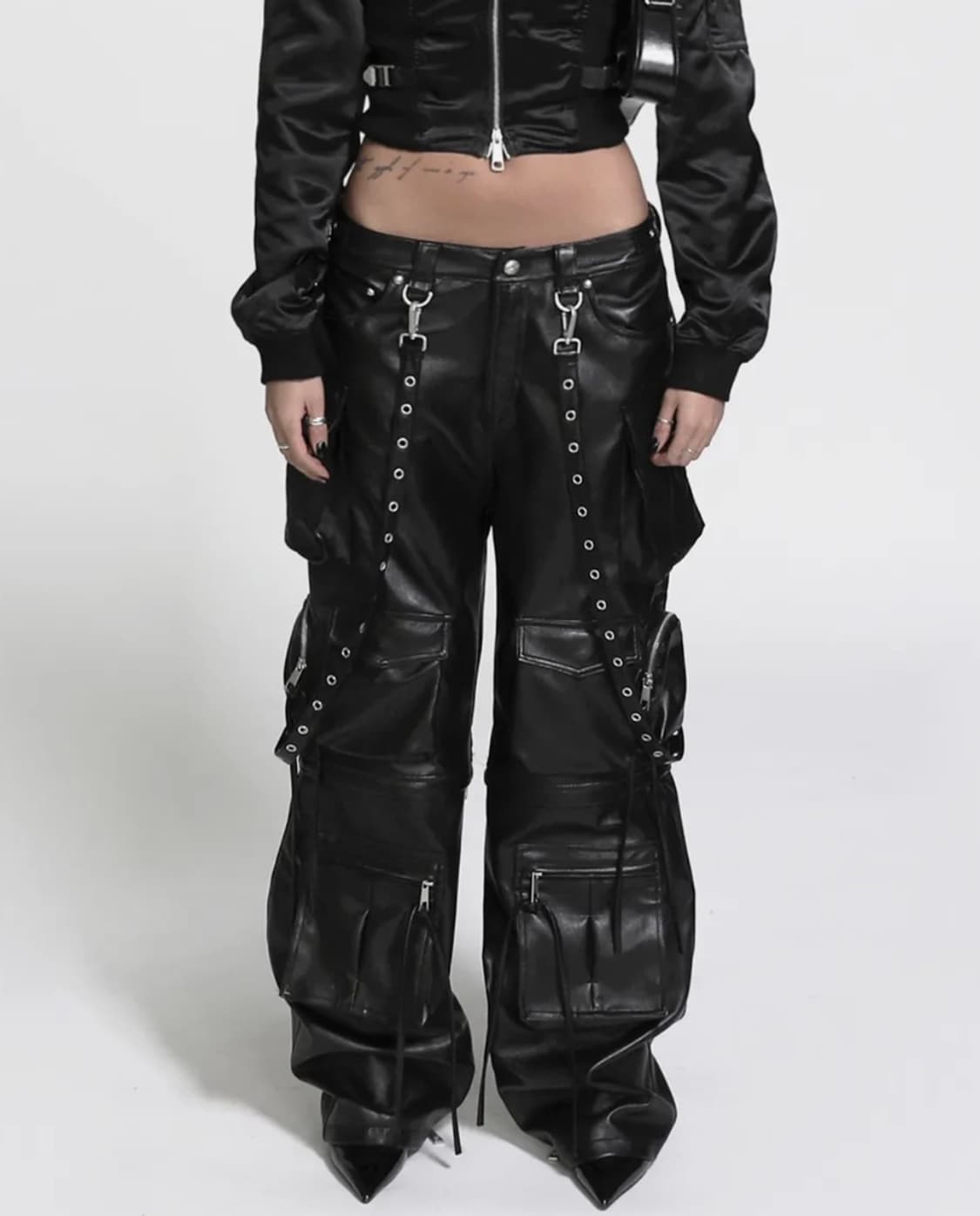 배드블러드 가죽 카고 팬츠  상품이미지2