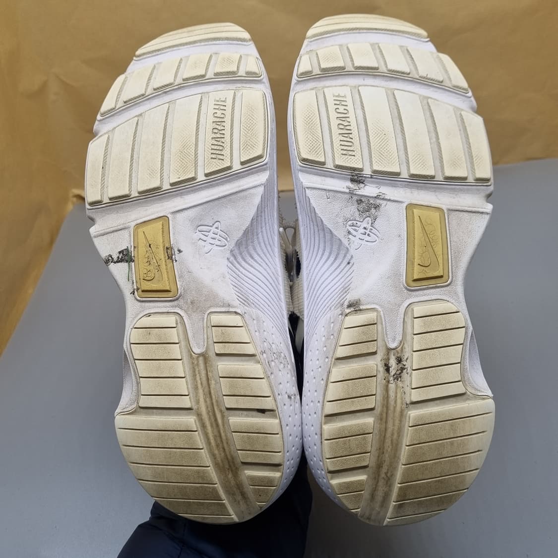 나이키 허라취 타입 남성운동화275 상품이미지3