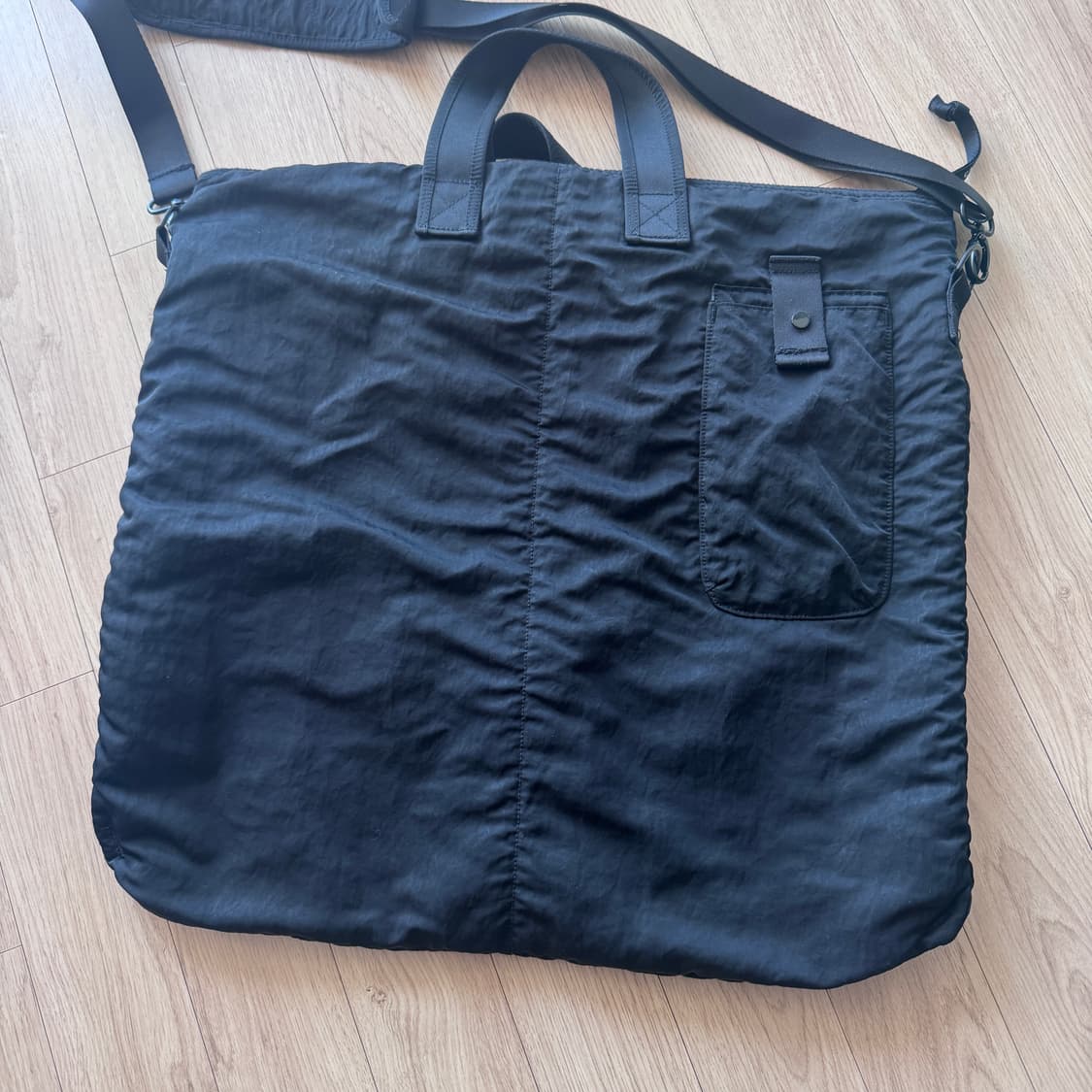 Cp컴퍼니 나일론 B 토트백 블랙 - 24FW  상품이미지4