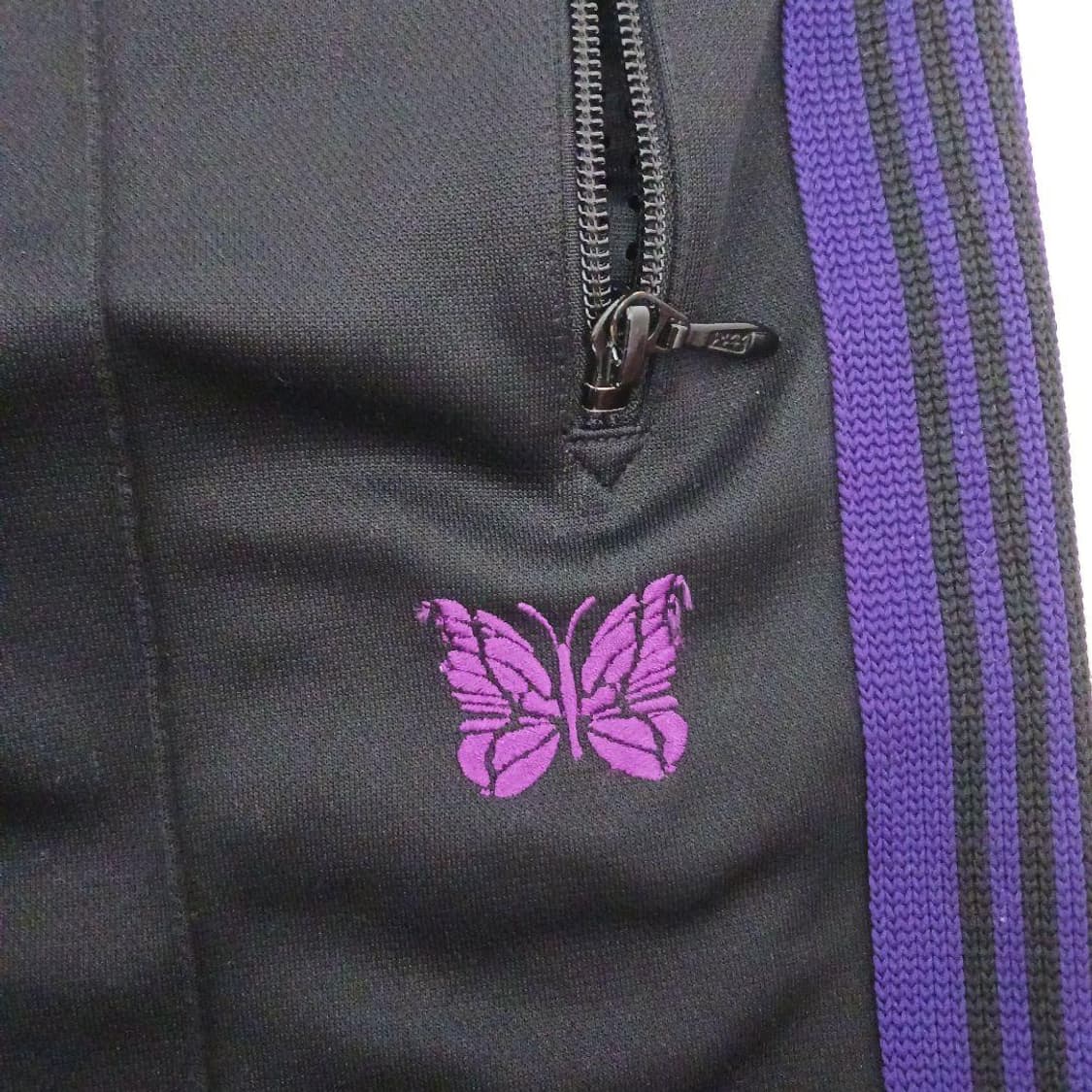 니들스 트랙 팬츠 폴리 스무스 블랙 퍼플 스트레이트 핏 상품이미지2