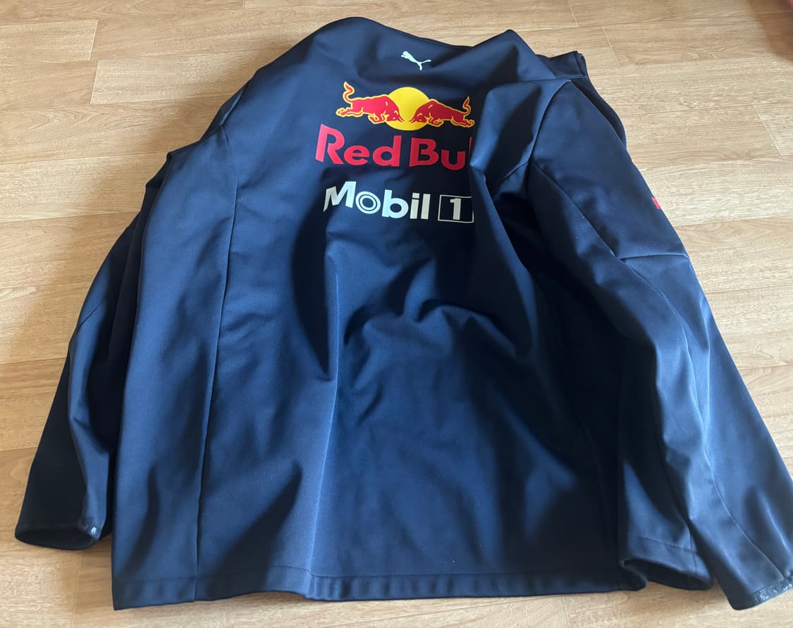 푸마 F1 레드불 레이싱 소프트쉘 상품이미지2