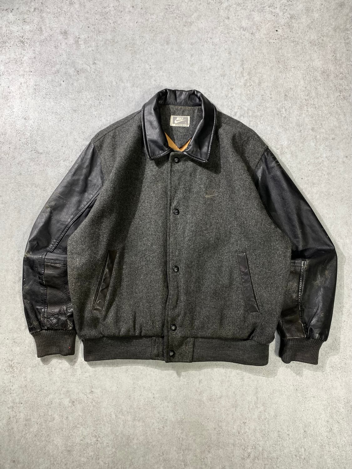 [L-XL] 90s Nike 나이키 디스트레스드 울 레더 바시티자켓 상품이미지1