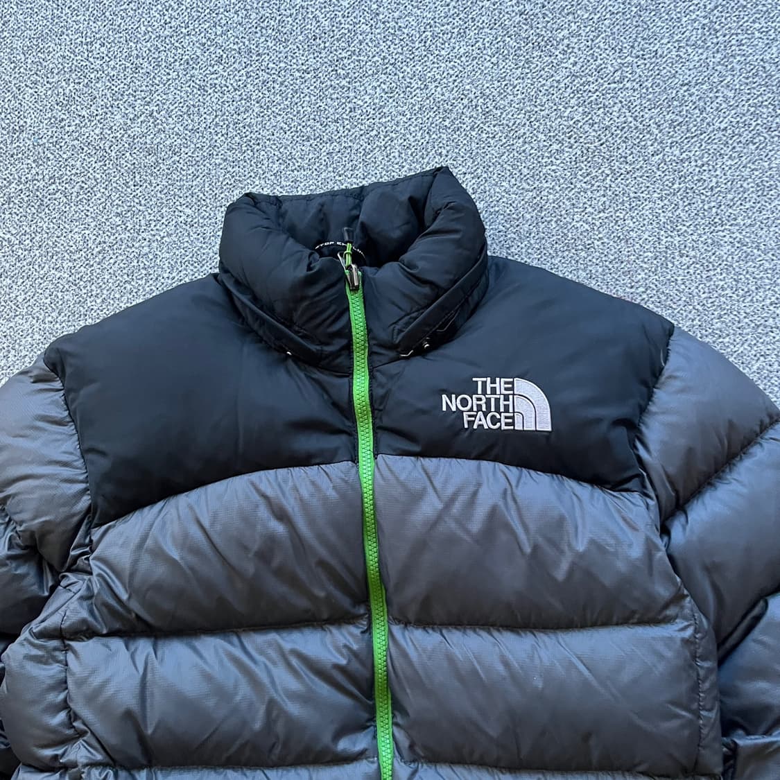 노스페이스 700 그레이 눕시 패딩 상품이미지2