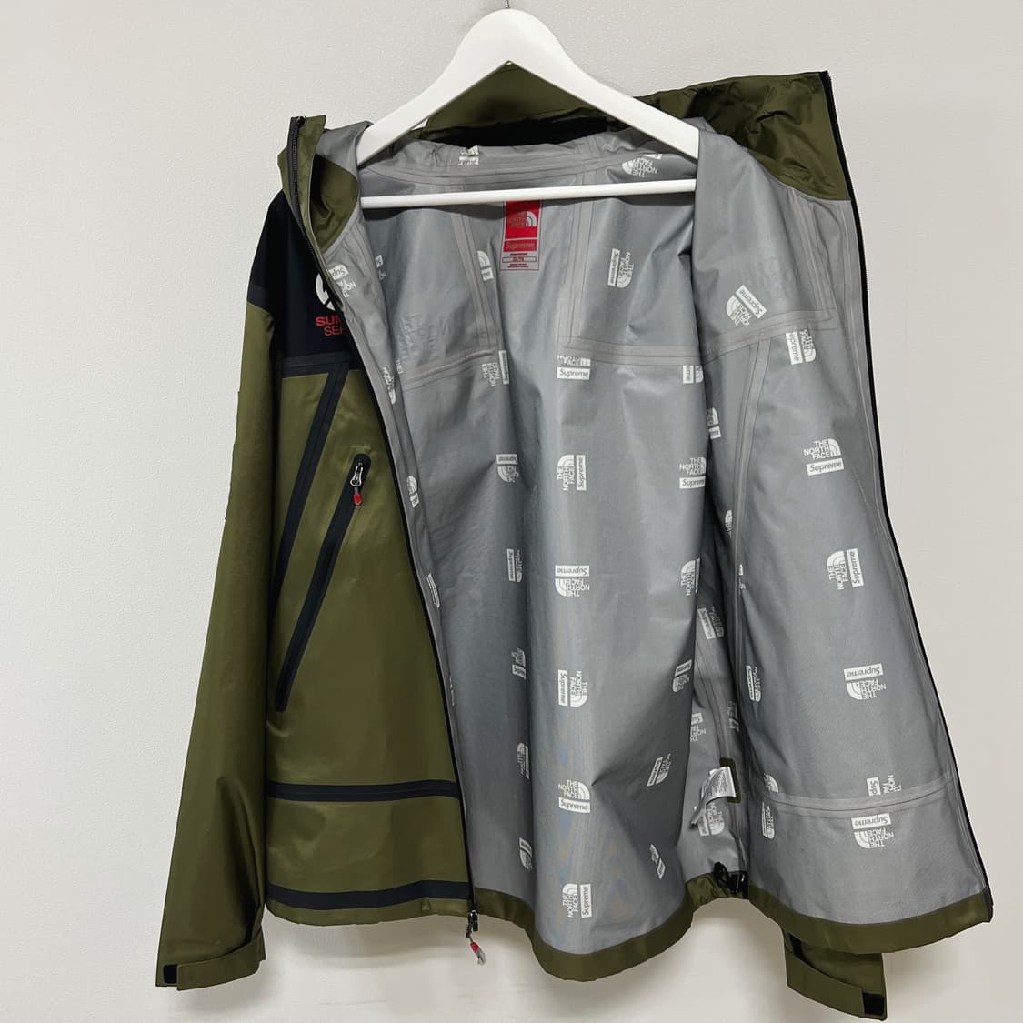 슈프림 노스페이스 21SS 서밋 시리즈 아우터 테이프심 자켓 올리브 상품이미지3
