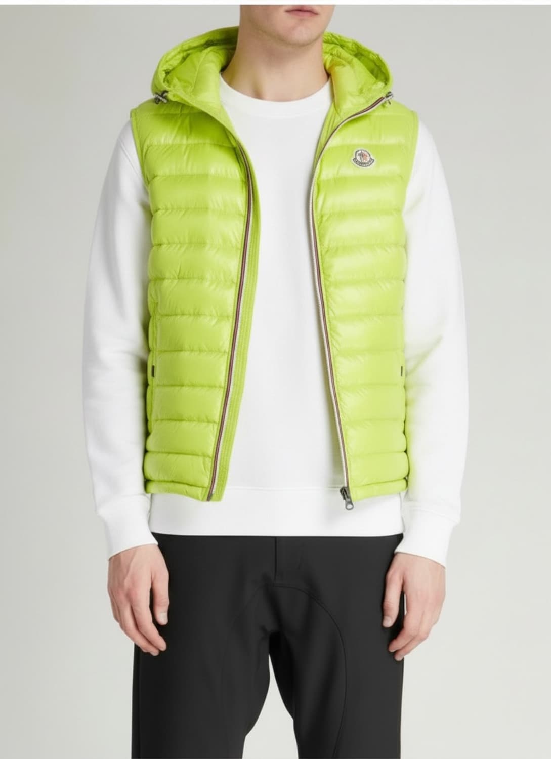 몽클레어 지앙 후드 다운 경량 베스트집업 ㅡ 105사이즈 상품이미지1