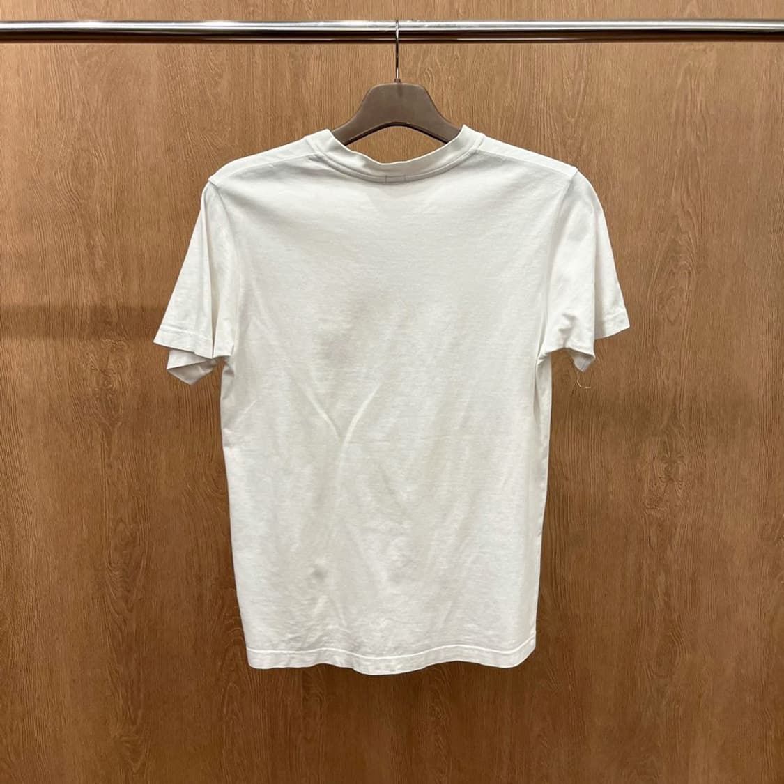 폴스미스 반팔 티셔츠 그라데이션 레터링 프린팅 라운드넥 디테일 화이트 상품이미지3