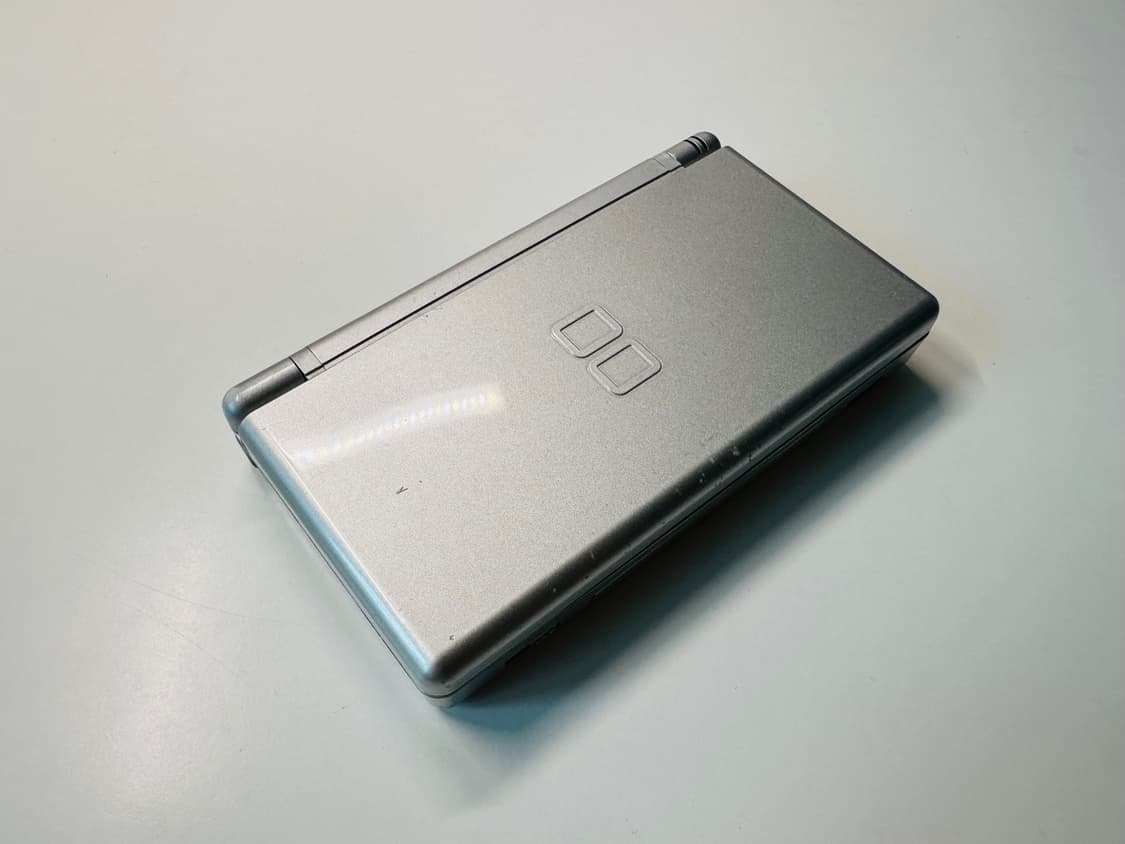 닌텐도 DS Lite DSL 메탈릭 실버 일판 판매 (게임보이, GBA) 상품이미지4