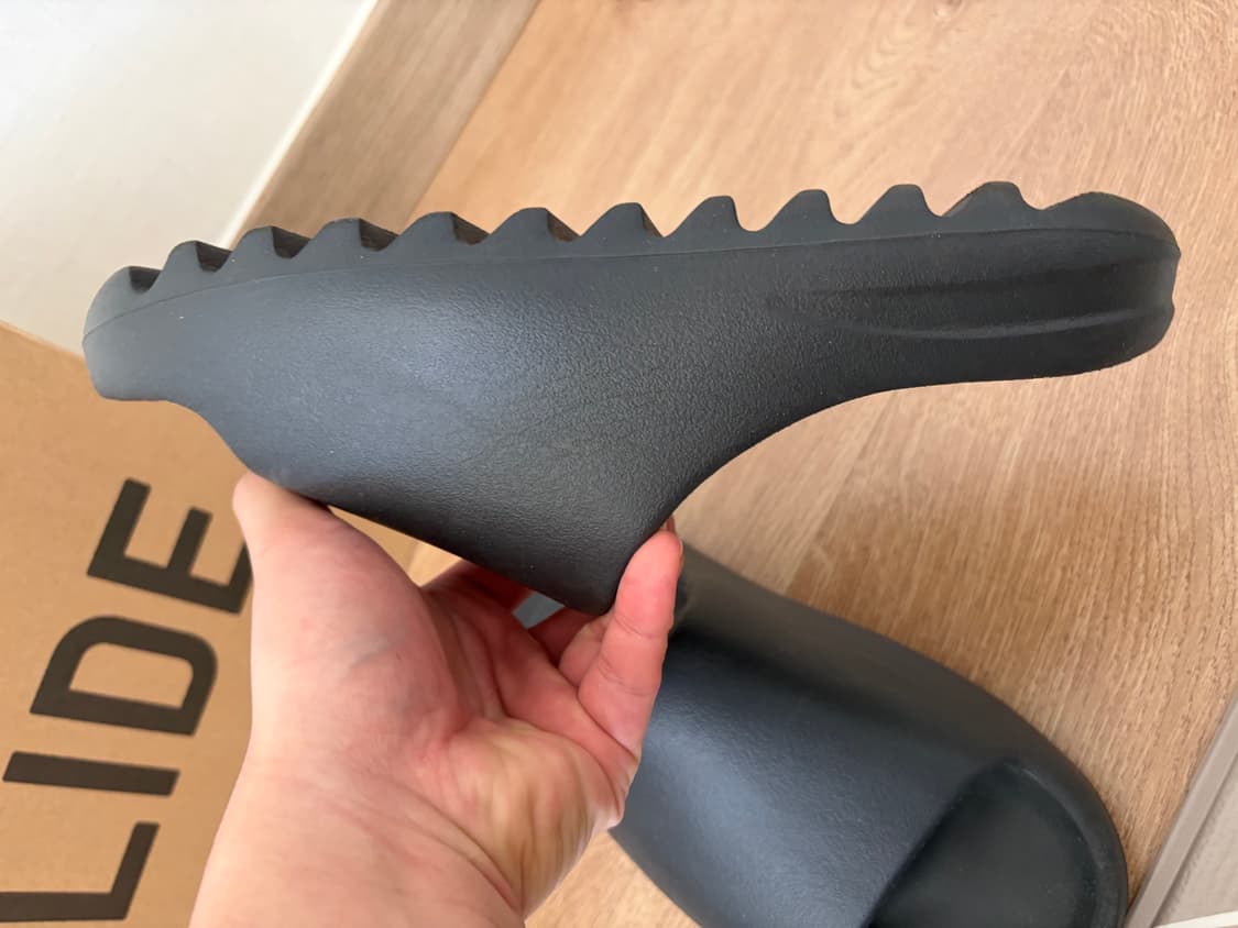 아디다스 이지 슬라이드 오닉스 상품이미지5