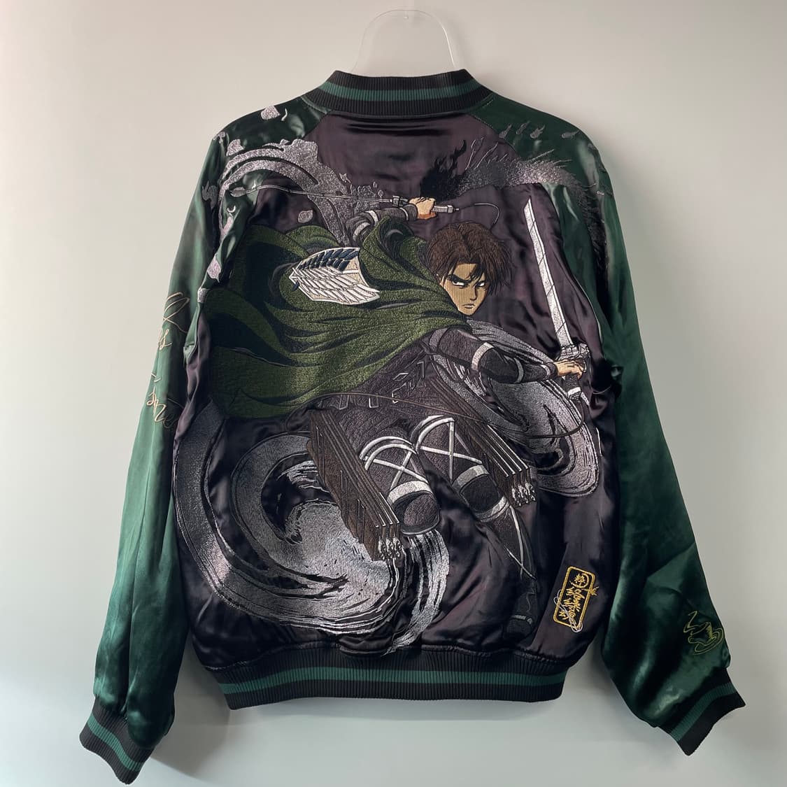 카라쿠리 타마시 진격의 거인 리바이 스카잔 자켓 상품이미지1