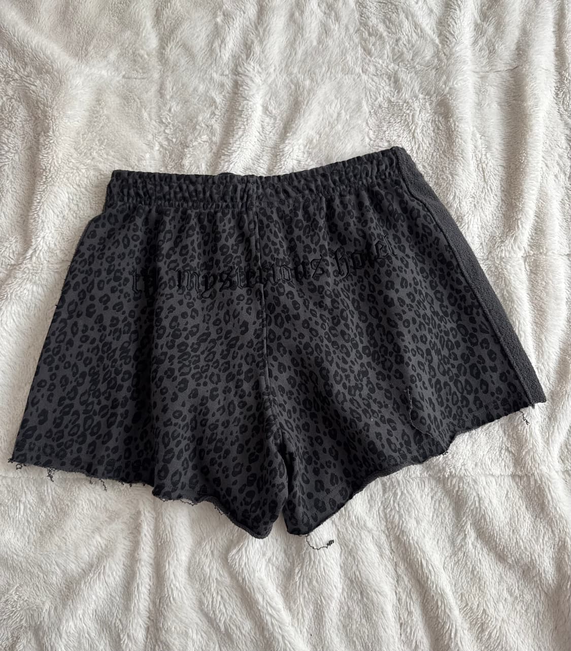 더미스테리어스호텔 컷오프 스웻 쇼츠 상품이미지7