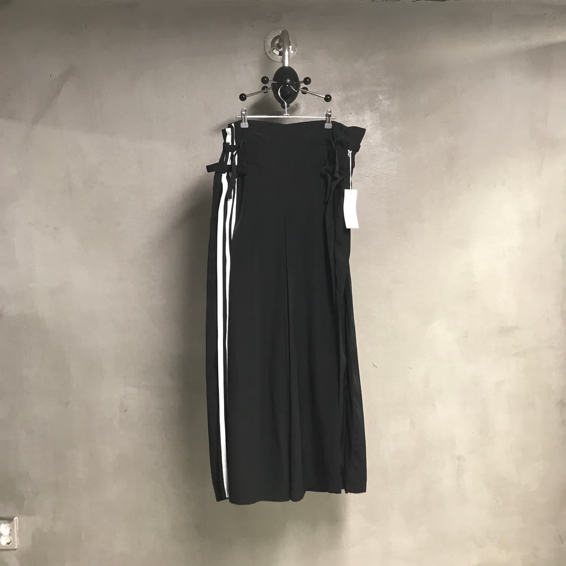 Y-3 요지 야마모토 트랙 블랙 스커트 S 상품이미지1