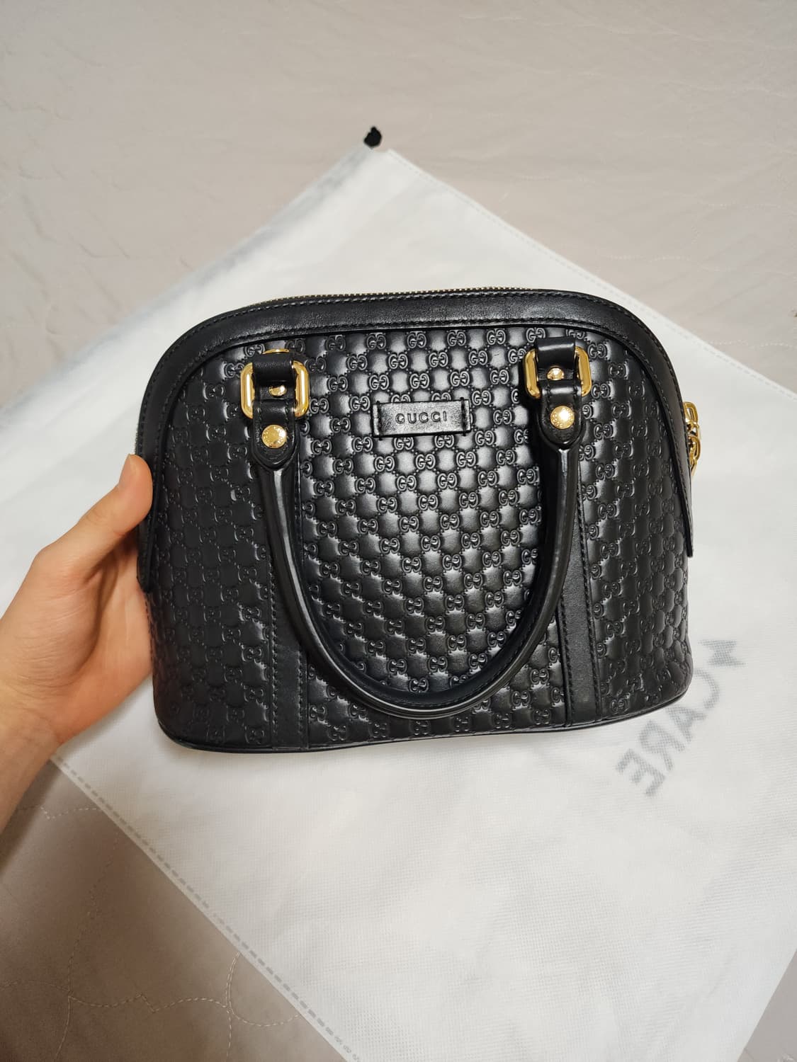 구찌 마이크로 시마 돔 토트백 미니 상품이미지2