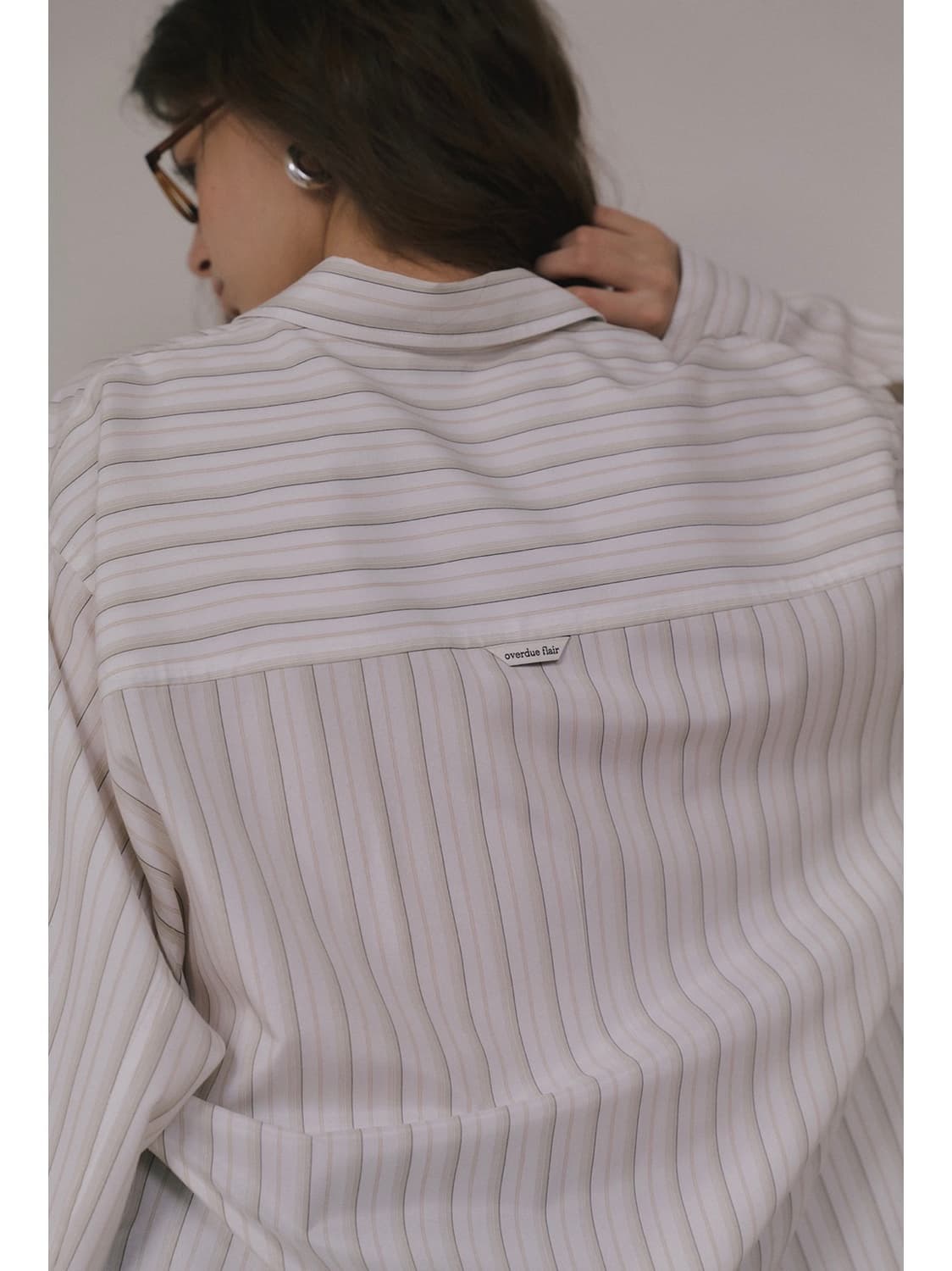 오버듀플레어 코튼 오버사이즈드 셔츠 아이보리 스트라이프 상품이미지4