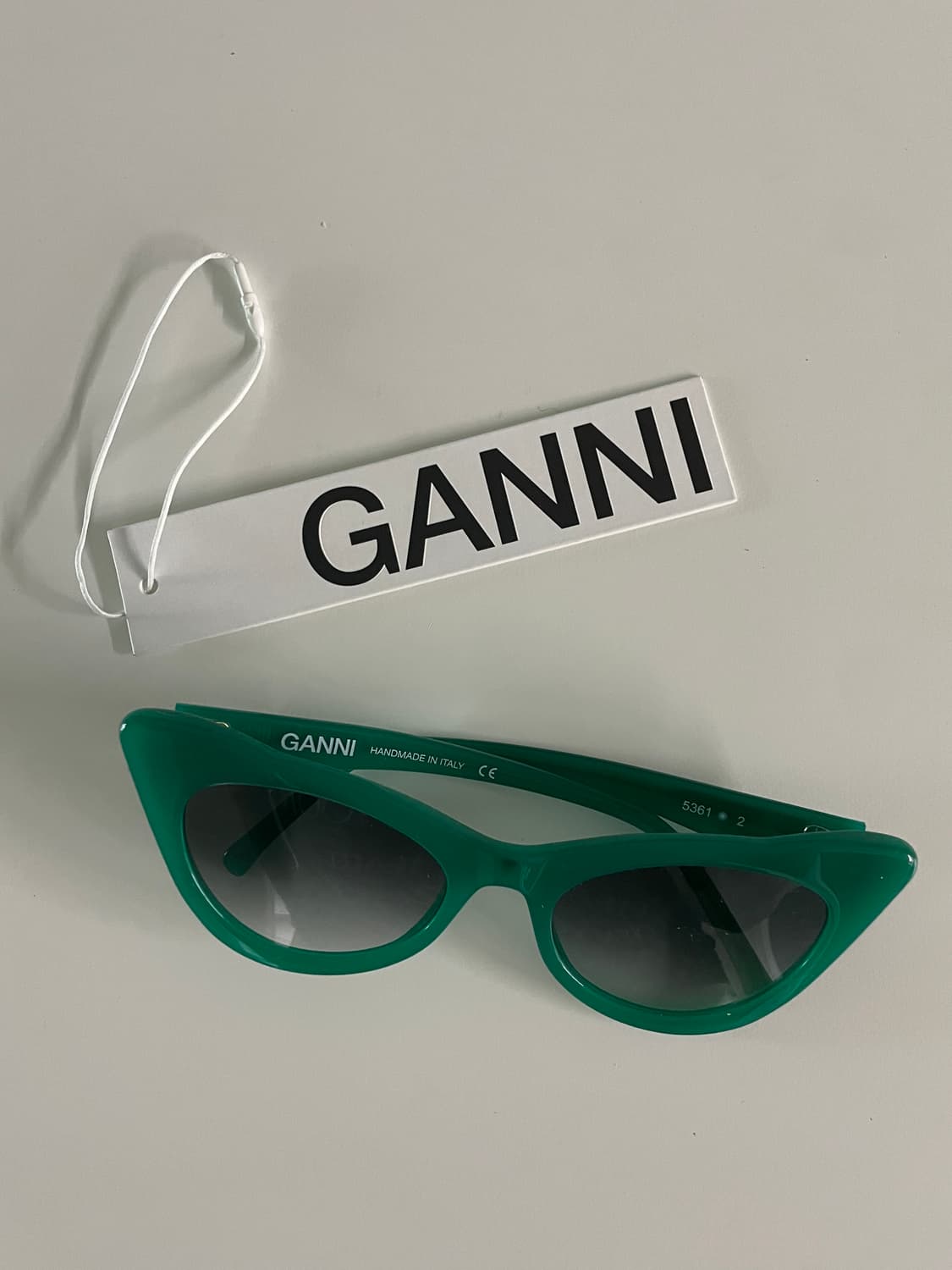 GANNI cat-eye 선글라스 상품이미지3