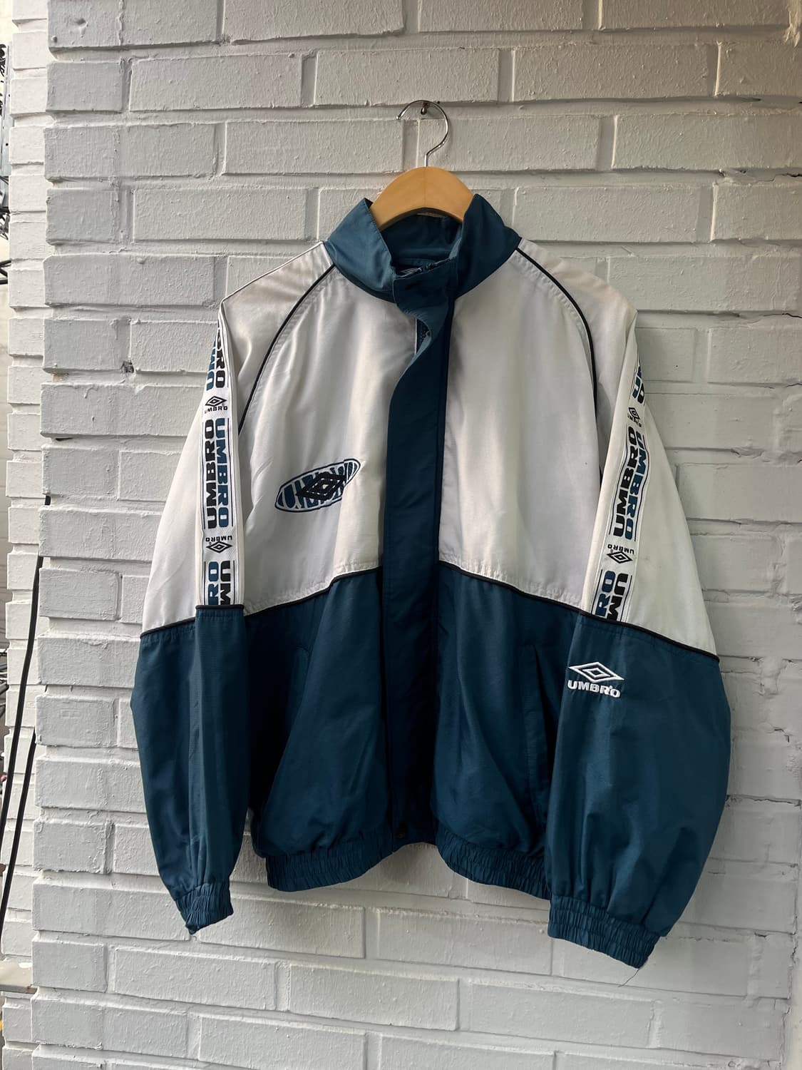 UMBRO track jacket 상품이미지1