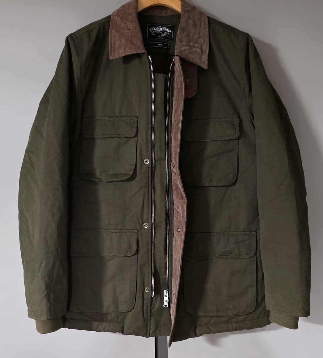 프리즘웍스 남자 카라자켓.  
싸이즈 100~105 상품이미지1