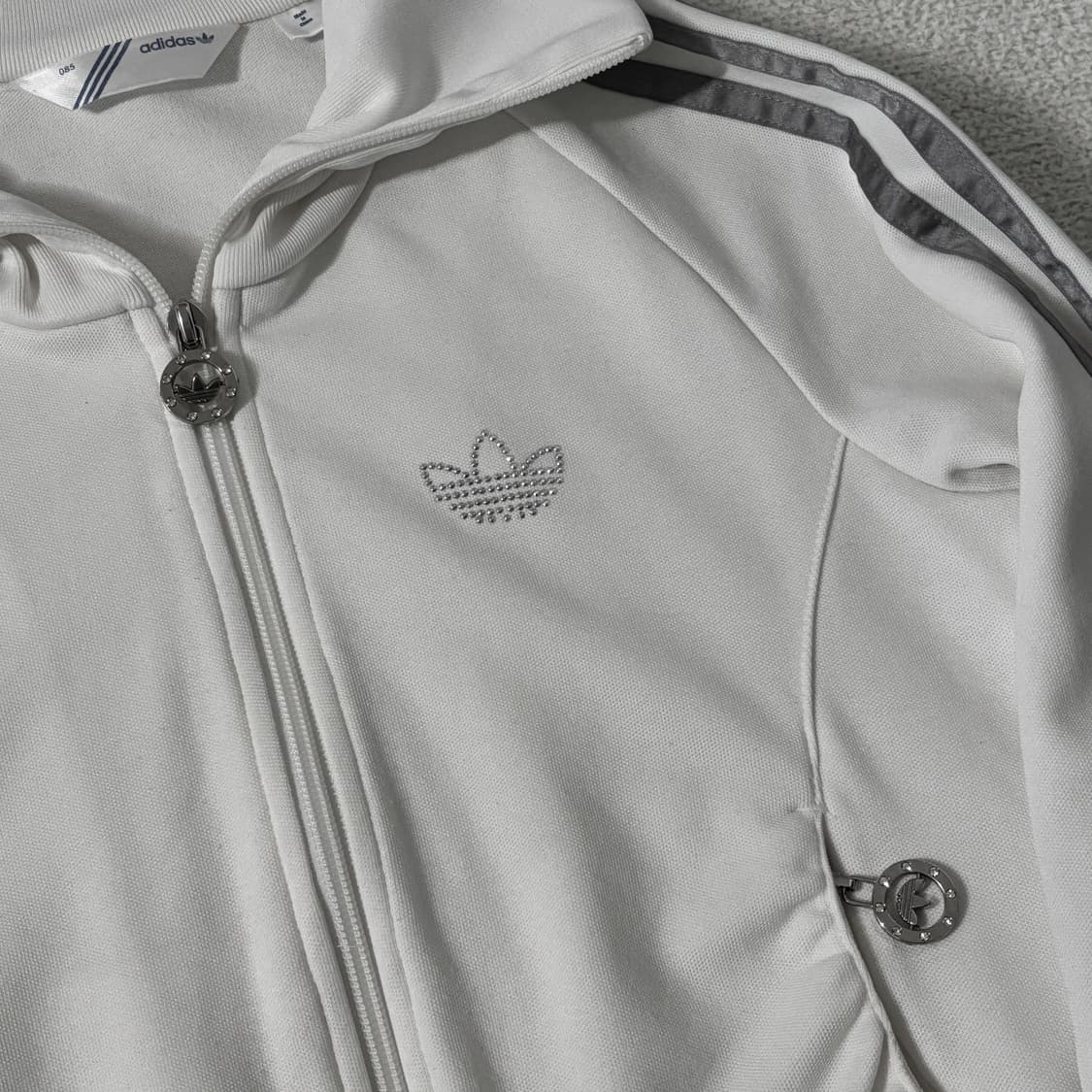 아디다스 파이어버드 화이트 실버 큐빅 크롭 딱붙핏 져지 상품이미지2