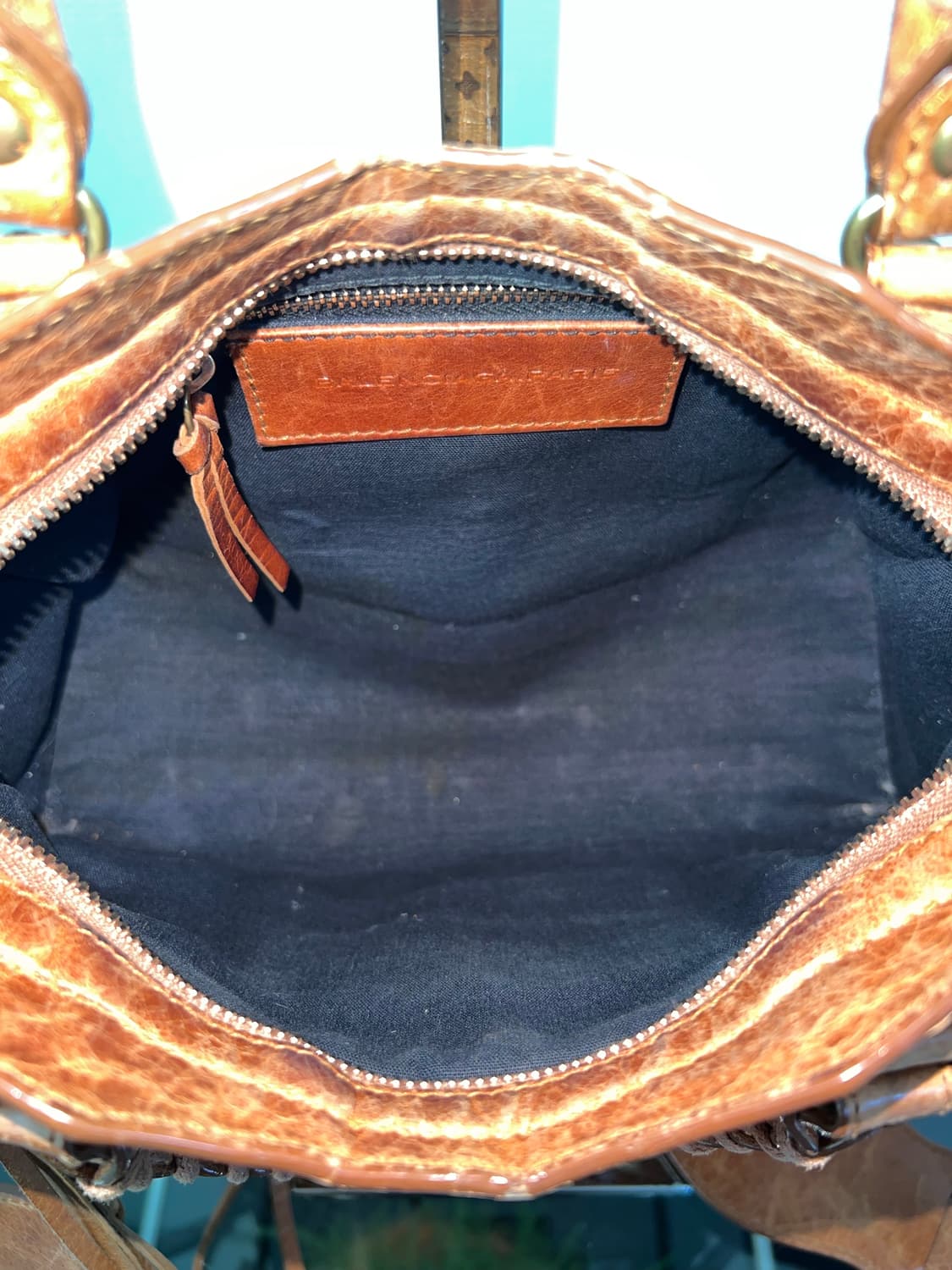 발렌시아가 모터백 상품이미지9