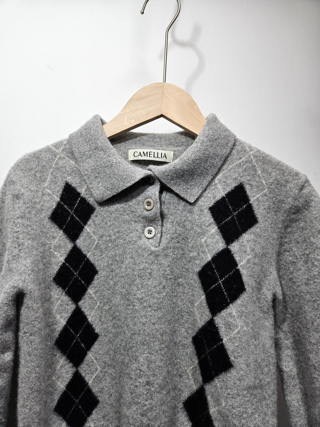 까멜리아(camellia) 아가일 체크 라쿤울 니트 xs 상품이미지2