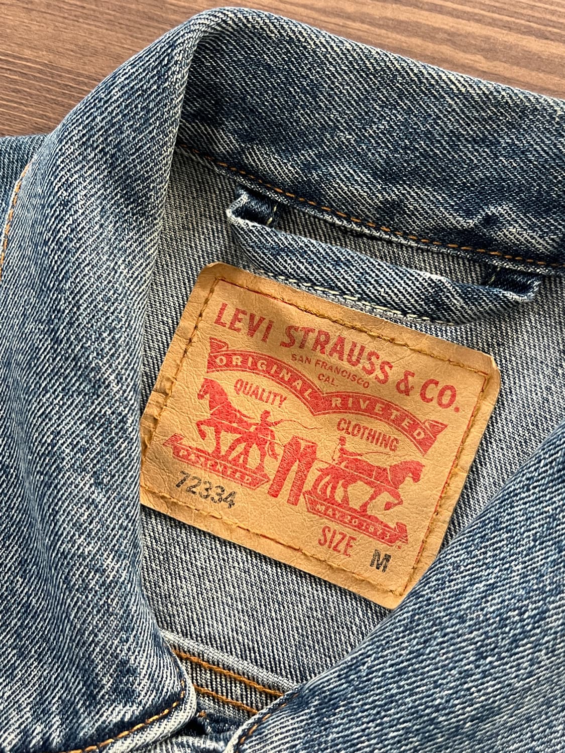 Levis 리바이스 3세대 72334 연청 트러커 데님 자켓 상품이미지5