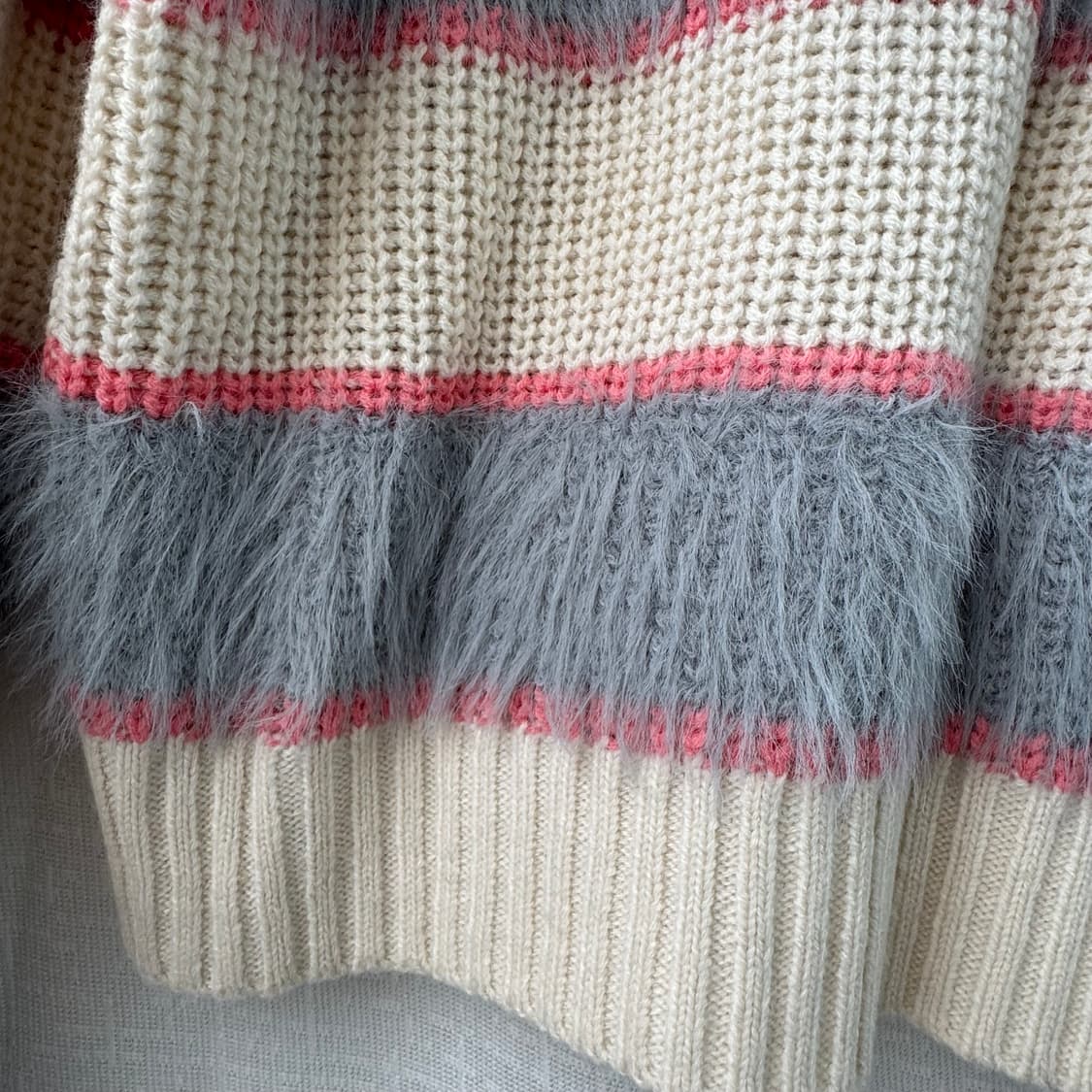 보들한 그레이 아아보리 긴팔 니트 M 상품이미지4