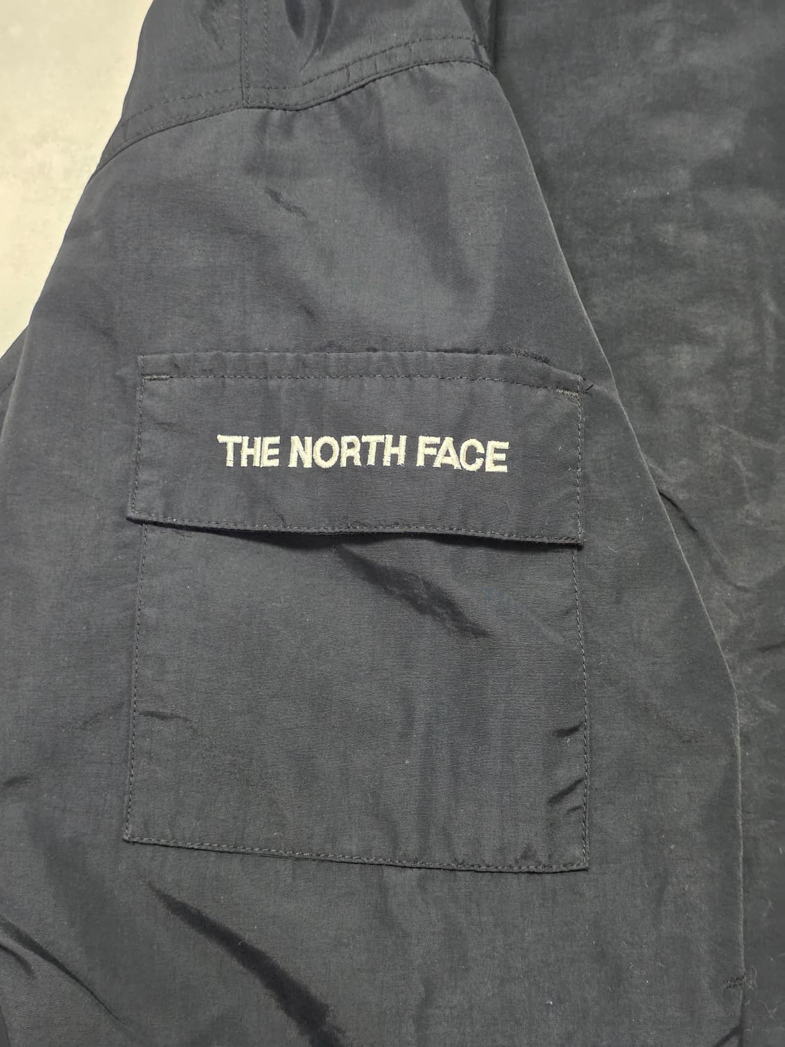 노스페이스 포켓 바람막이 검정 100(L) 상품이미지4