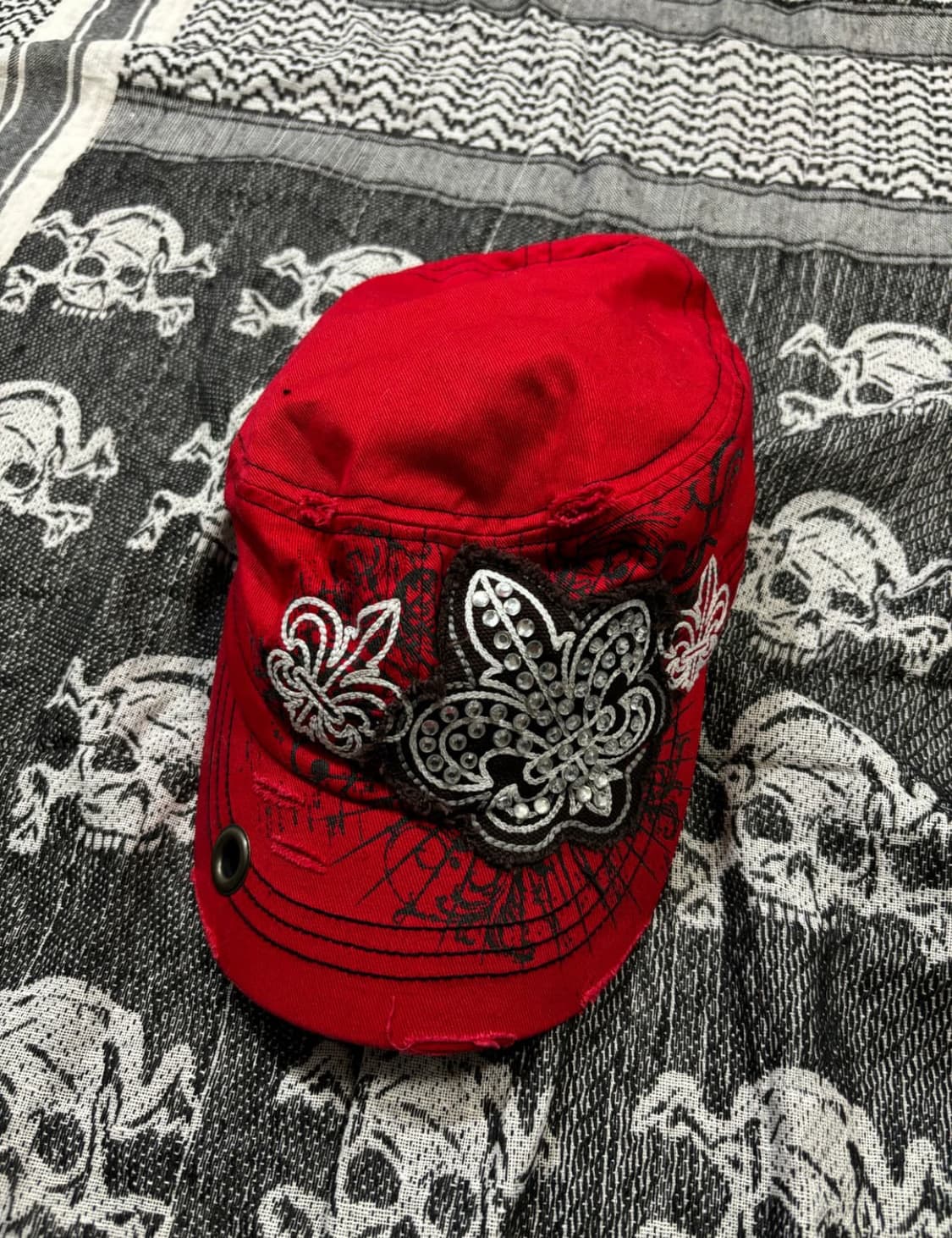 Cubic cross Red cap 상품이미지1