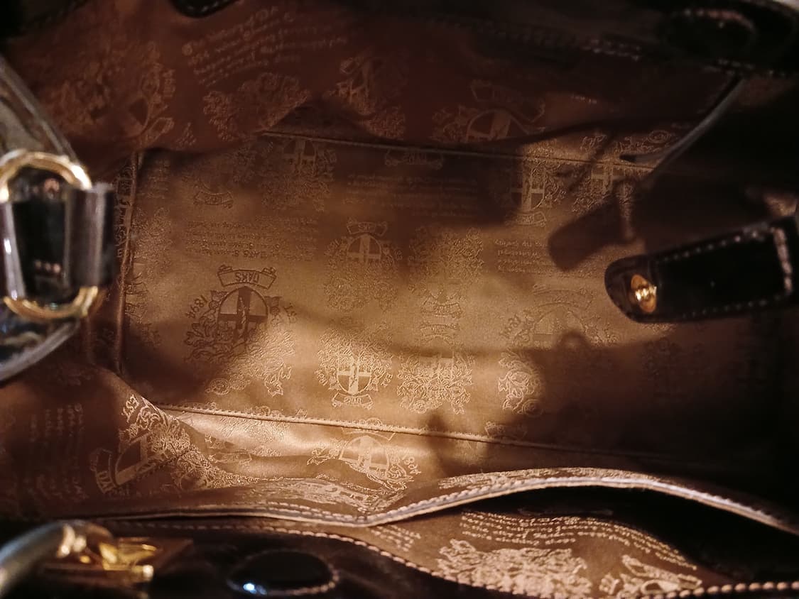 닥스 정품 에나멜 소재 가방 상품이미지6