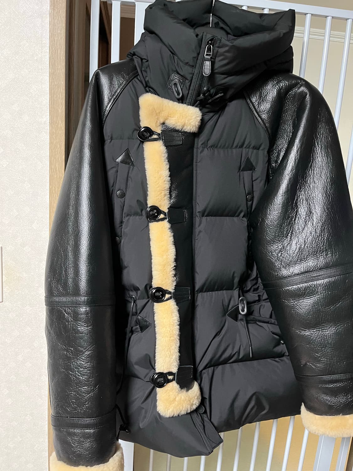 이스트로그 윈드스톰 무통파카 무스탕 패딩 상품이미지1