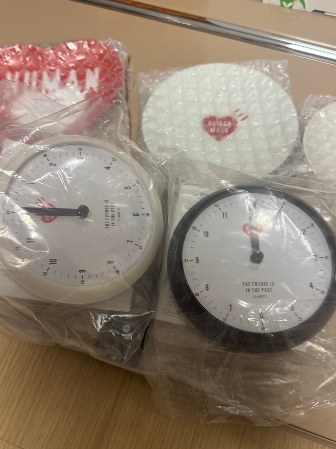 휴먼메이드 bath clock 블랙 화이트 상품이미지1