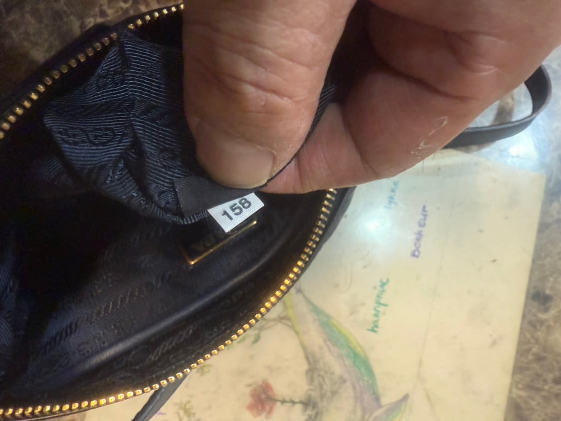 정품 프라다+사피아노레더 미니 숄더백 팝니다 상품이미지9