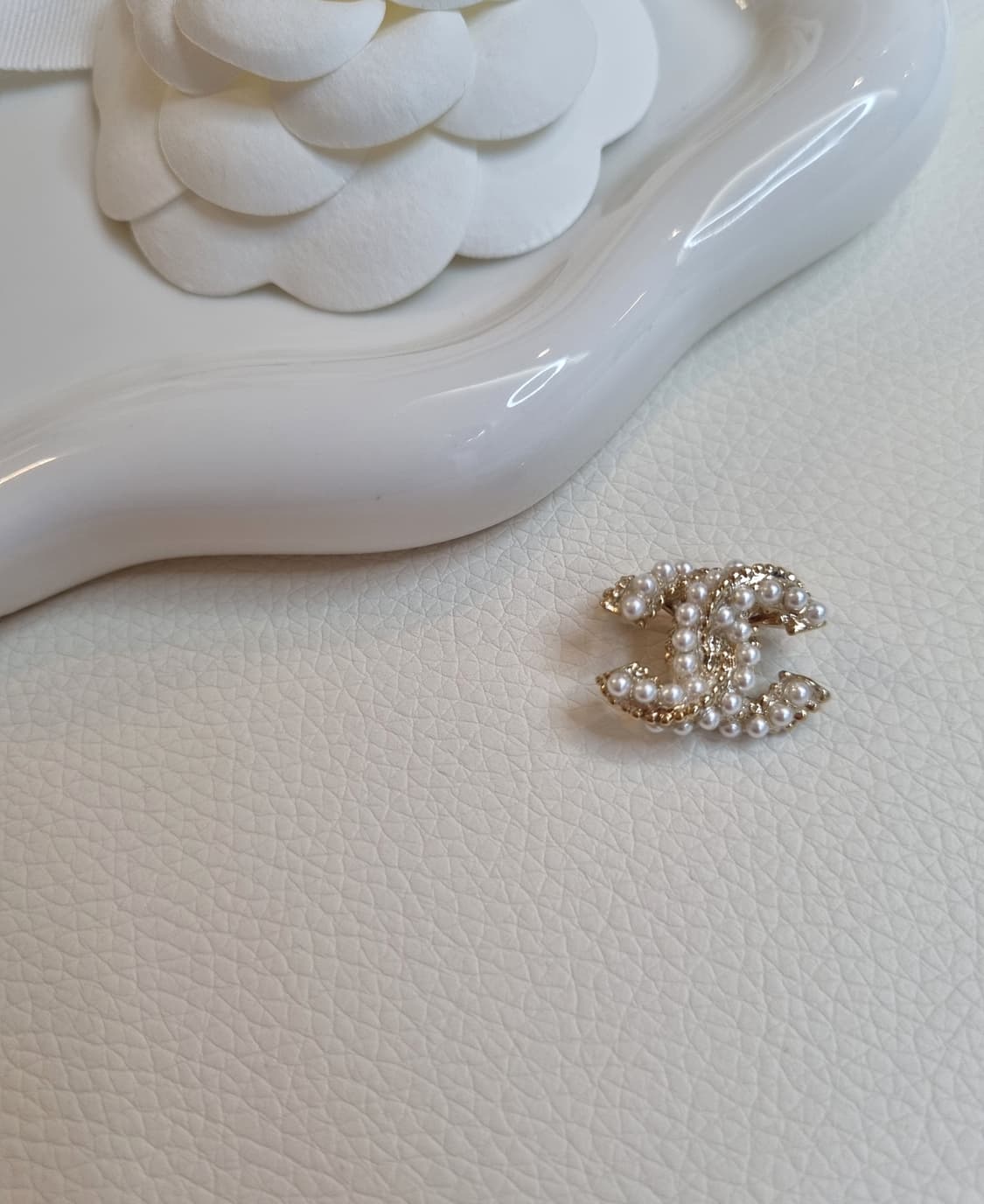 샤넬 꼬임진주 금장 미니 브로치 업사이클링 상품이미지2