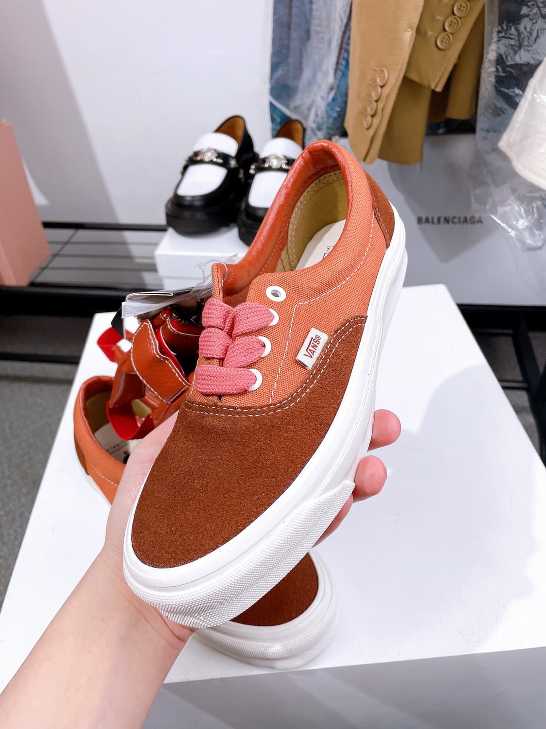 (정품/새상품) 반스 공용 OG 에라 VG LX 스웨이드 브라운 스니커즈 상품이미지1