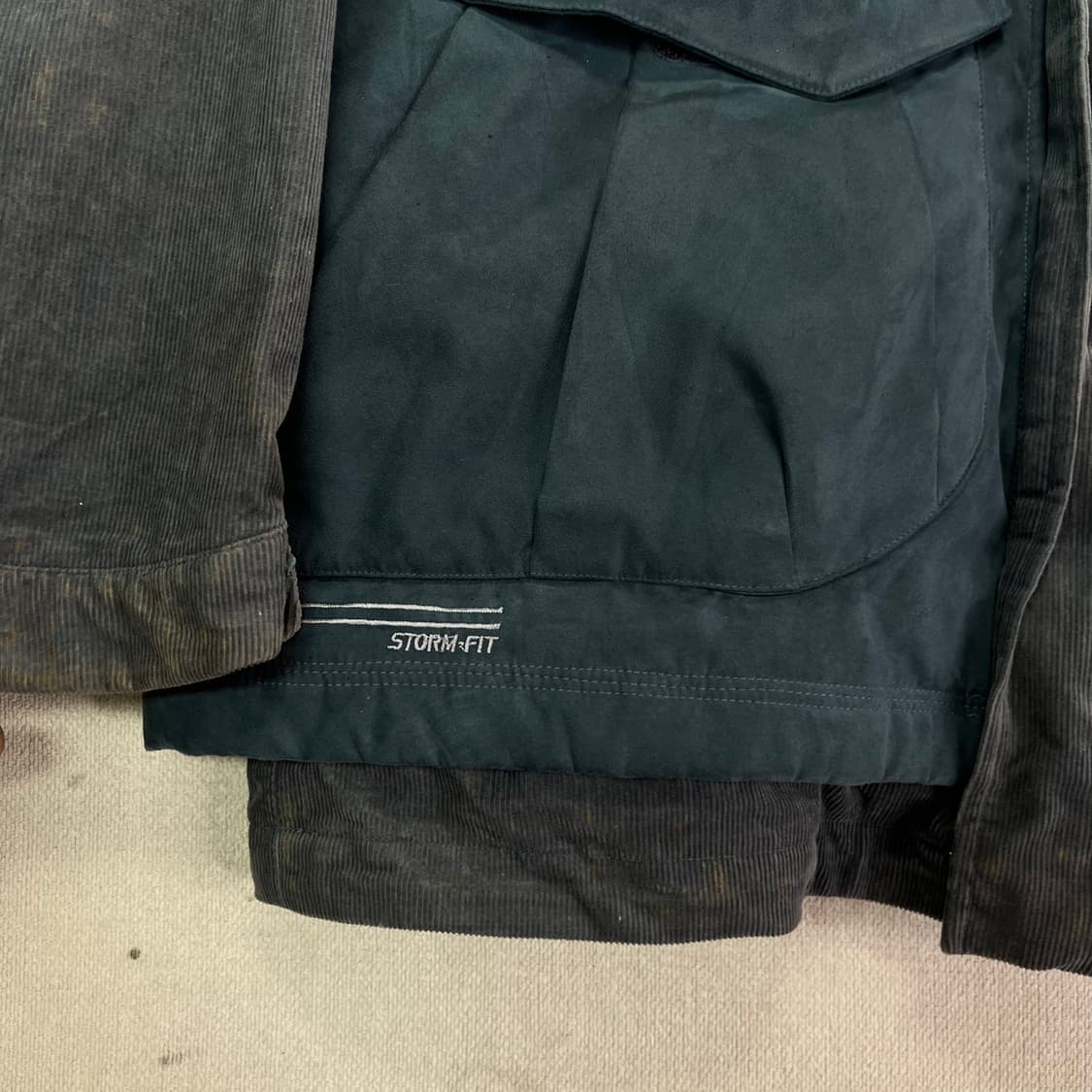 105 나이키 acg 코듀로이 스웨이드 점퍼 상품이미지5