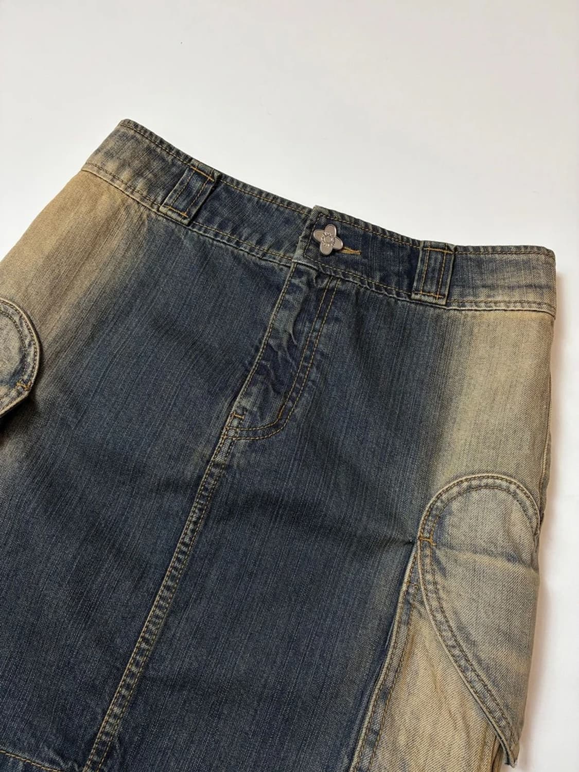 더뮤지엄비지터 하트 포켓 워시드 데님 스커트 PN9585 상품이미지2