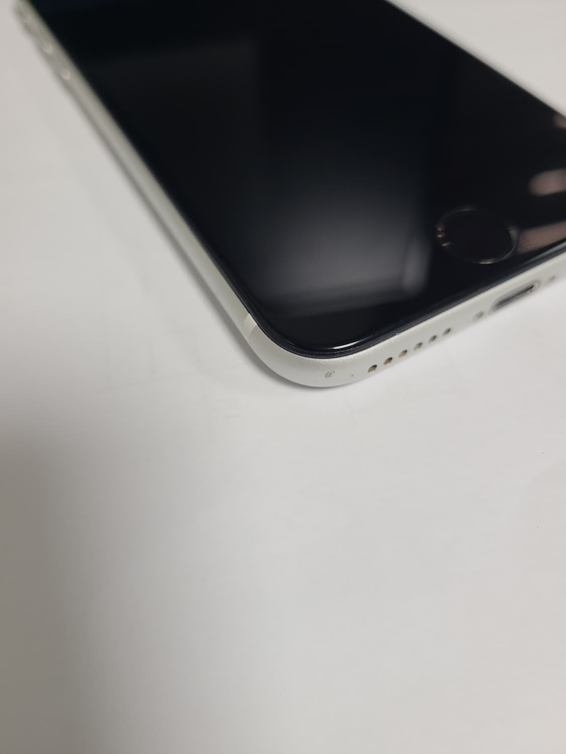 아이폰se2 화이트 64g 배터리89 상품이미지8