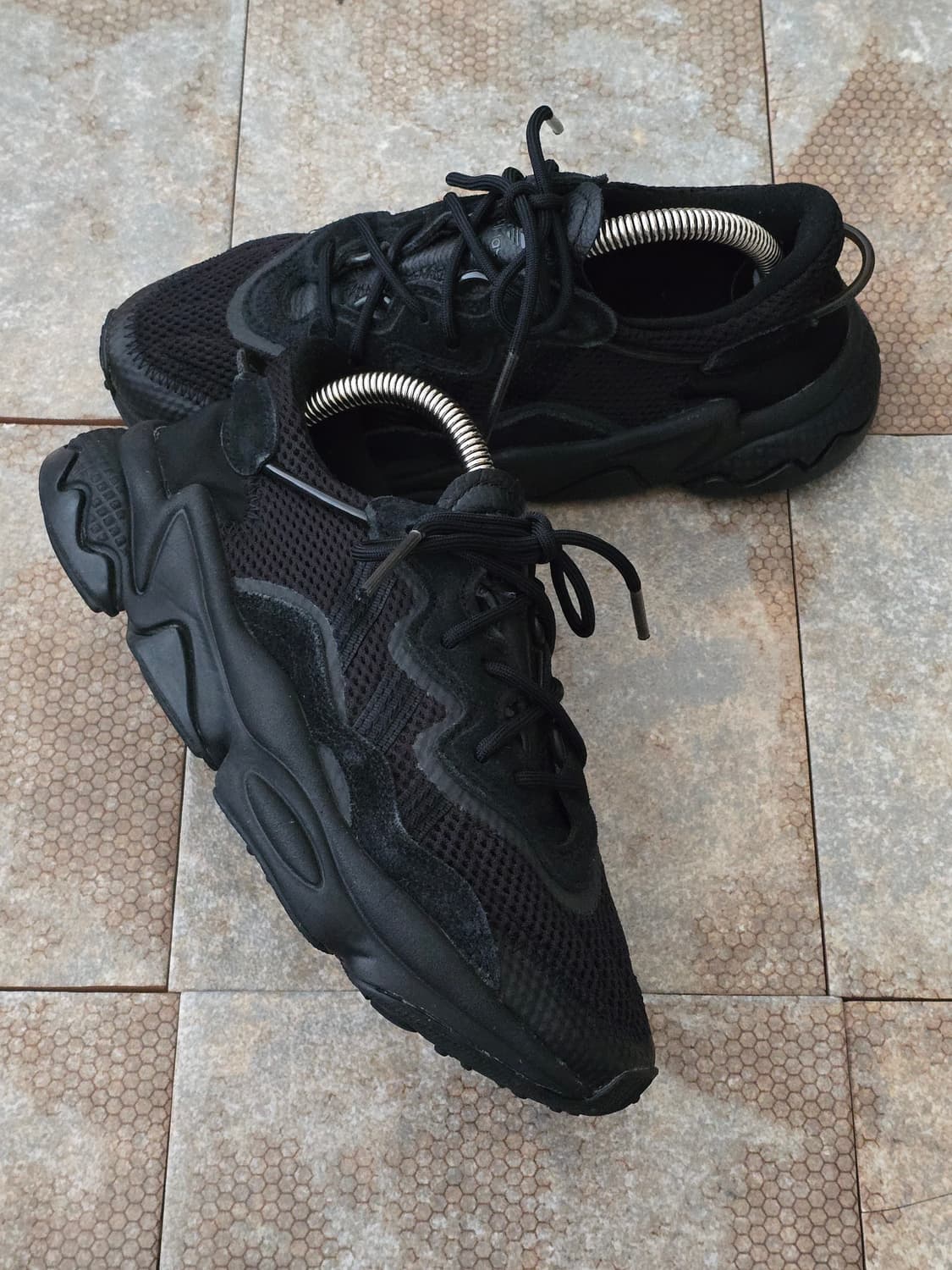 (225)아디다스 오즈위고 트리플 블랙 상품이미지6