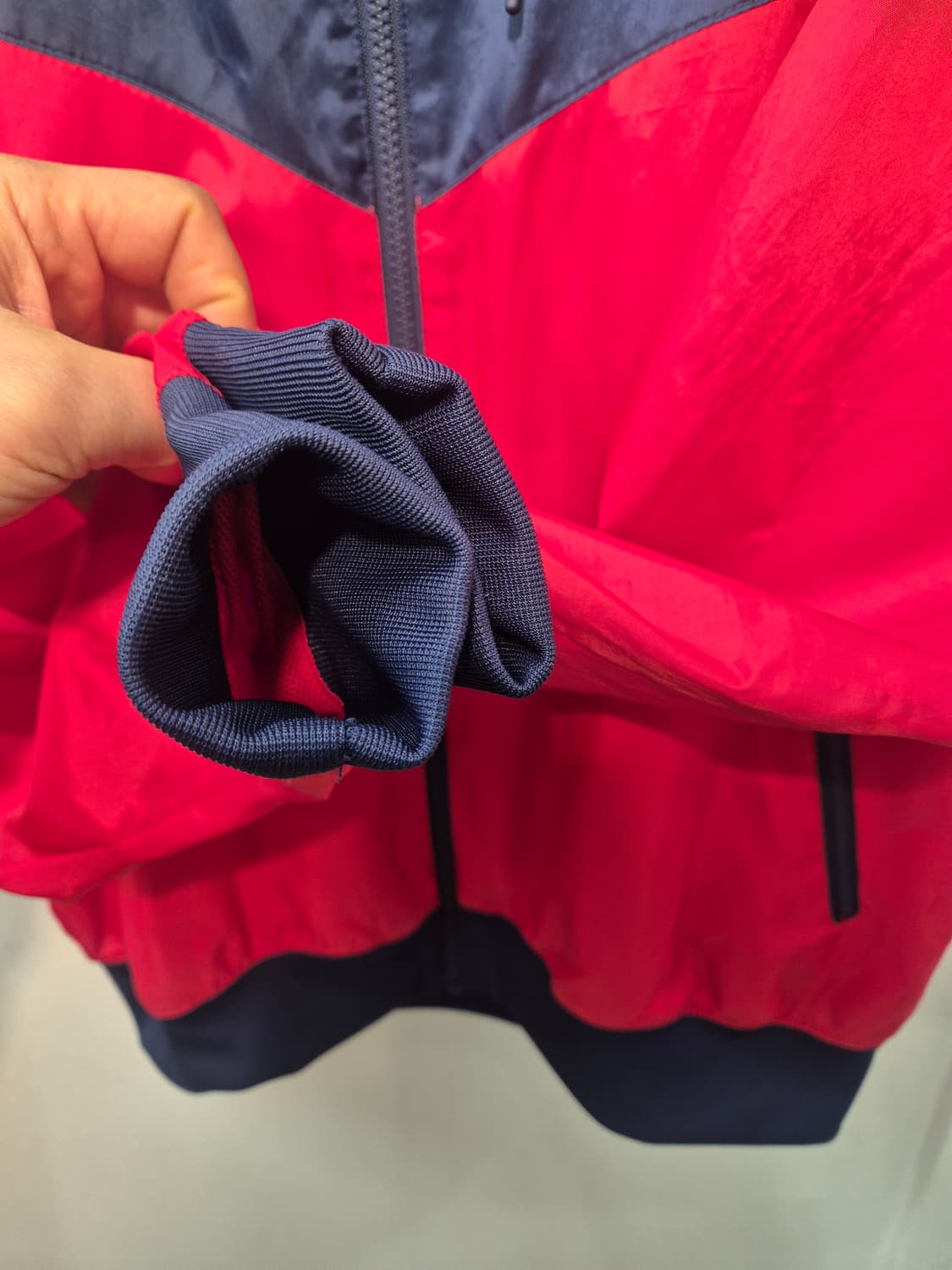 나이키 윈드러너 바람막이 M 레드/네이비
 상품이미지4