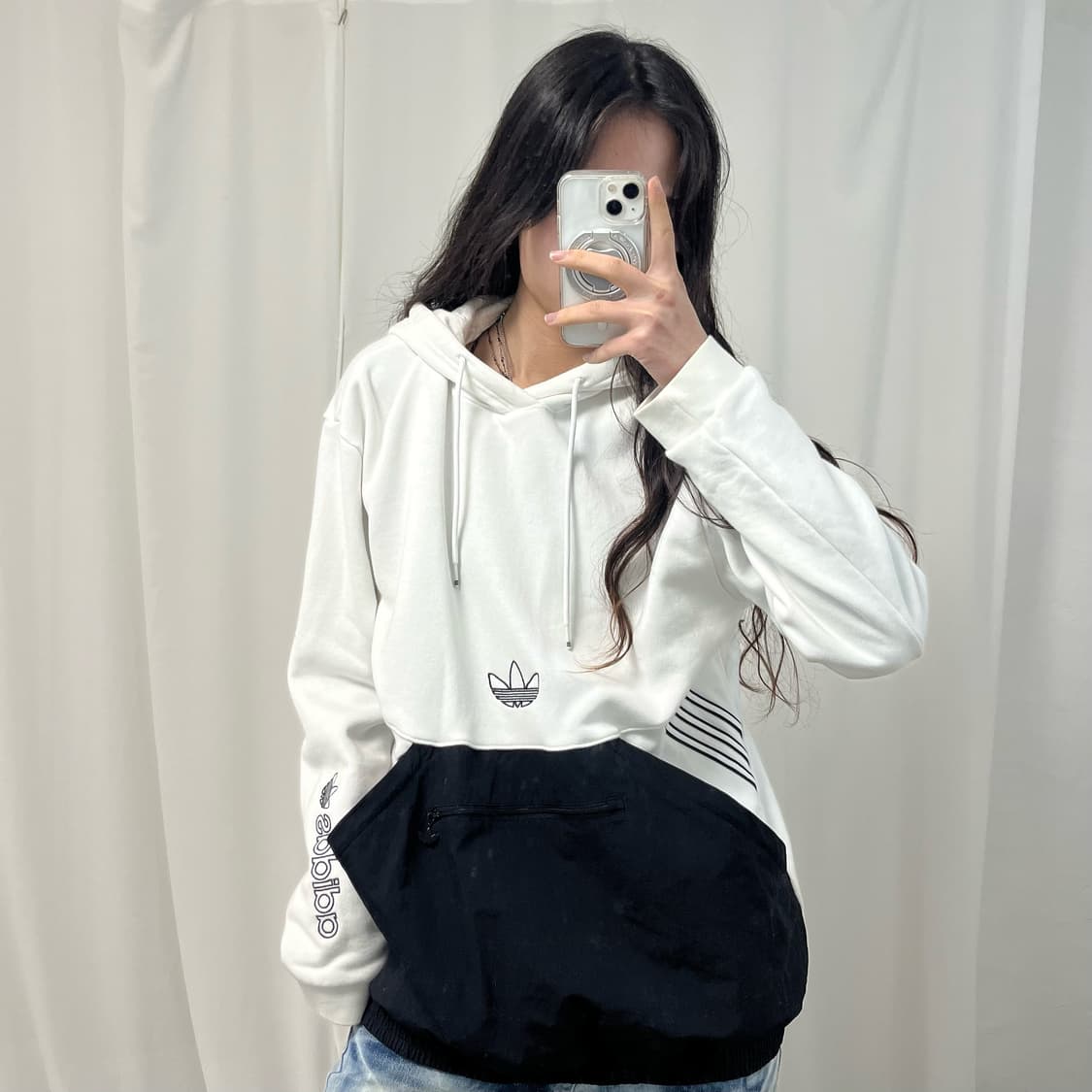 Adidas Black & White Center Logo Hoodie 상품이미지1