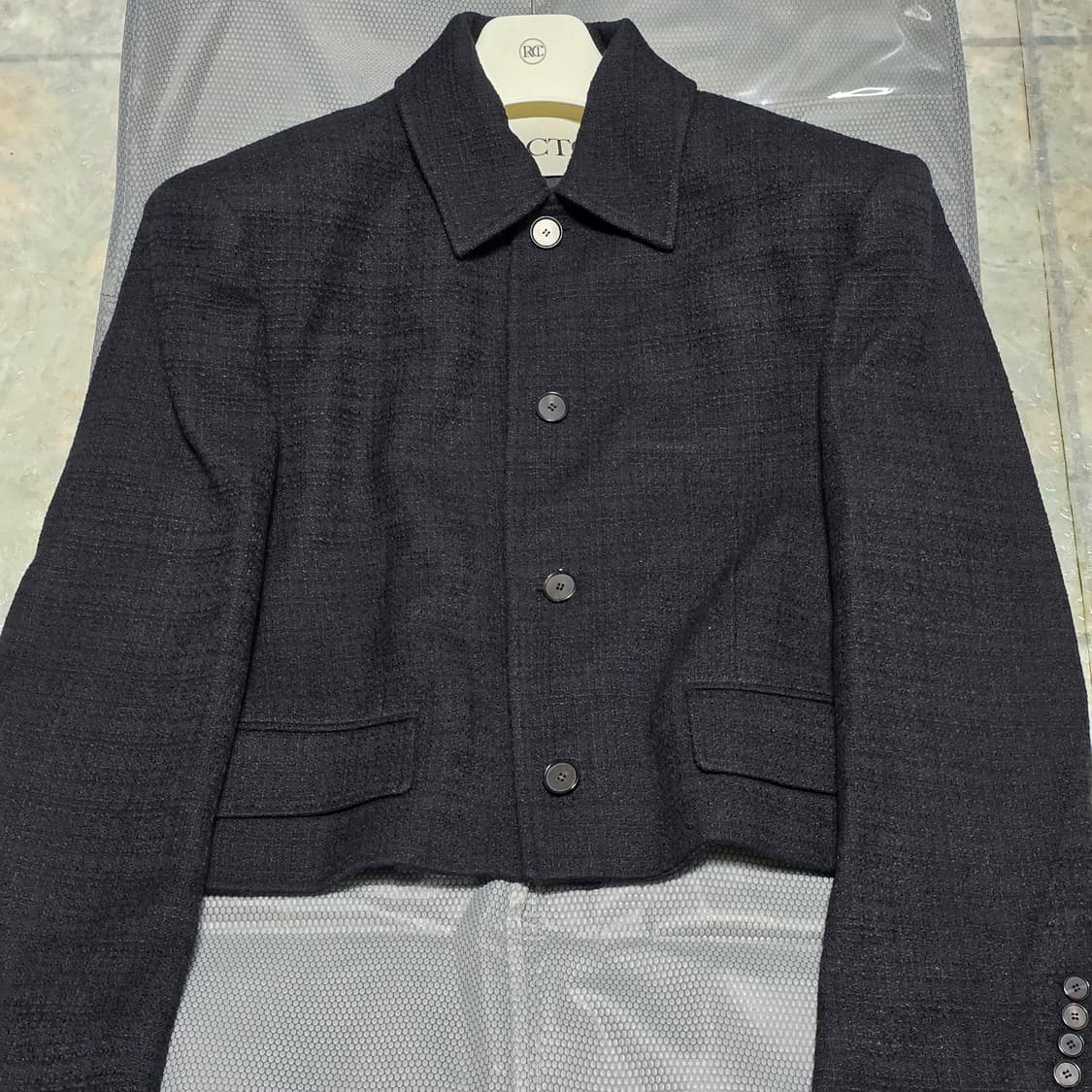 렉토 이카로 트위드 자켓 블랙 S사이즈 팝니다. 상품이미지3