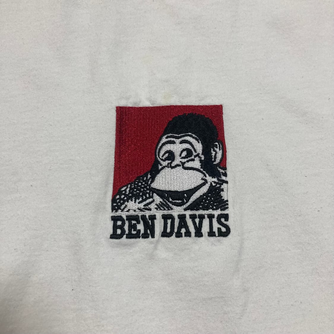 벤 데이비스 박스 센터 로고 화이트 반팔티 상품이미지2
