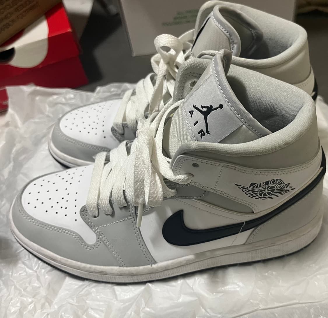 (W) 조던 1 미드 그레이 포그 Jordan 1 Mid Grey Fog 상품이미지3