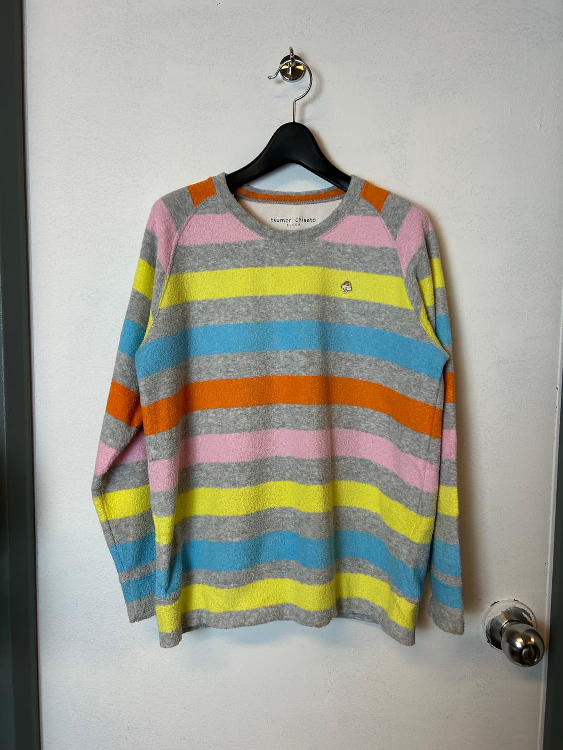 T052 츠모리 치사토 슬립 멀티 스트라이프 니트 탑 상품이미지1