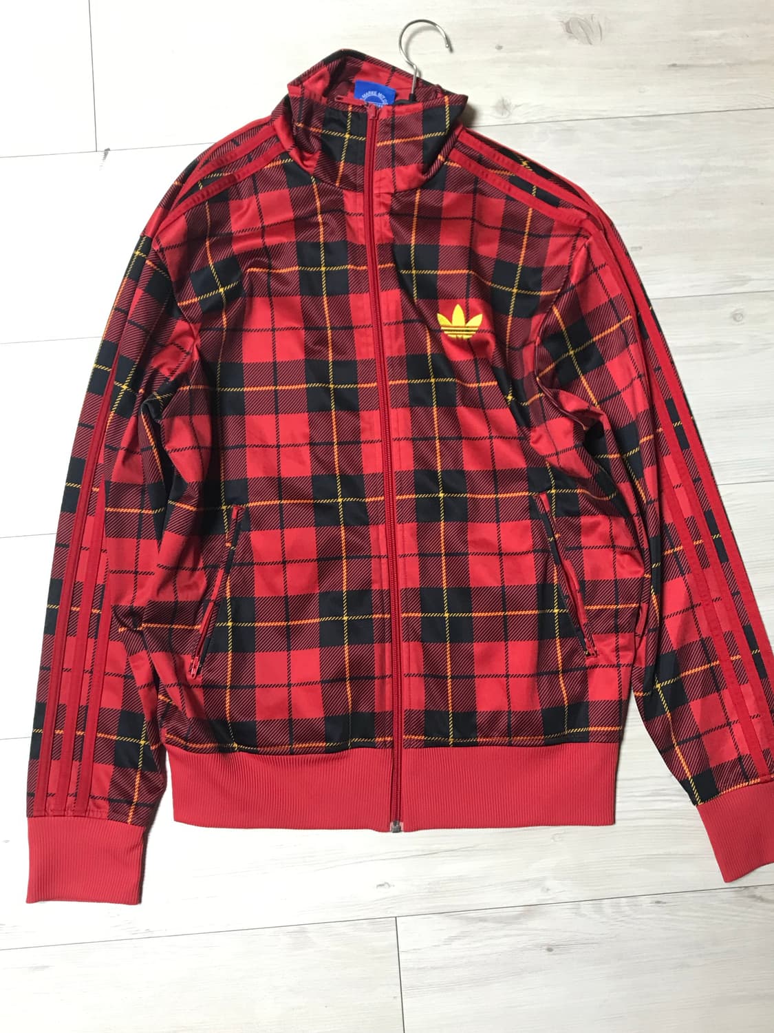 아디다스 파이어버드 트랙탑 타탄 체크 레드 상품이미지1