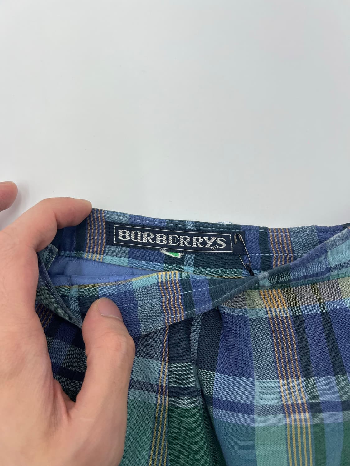 버버리 체크 스커트 상품이미지3