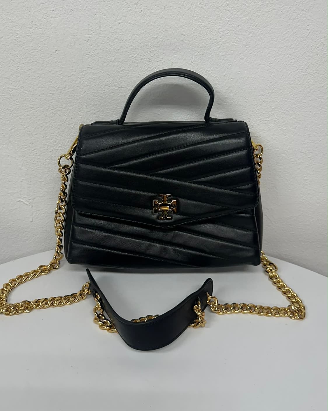 토리버치 키라 쉐브론 탑핸들 체인백 상품이미지1