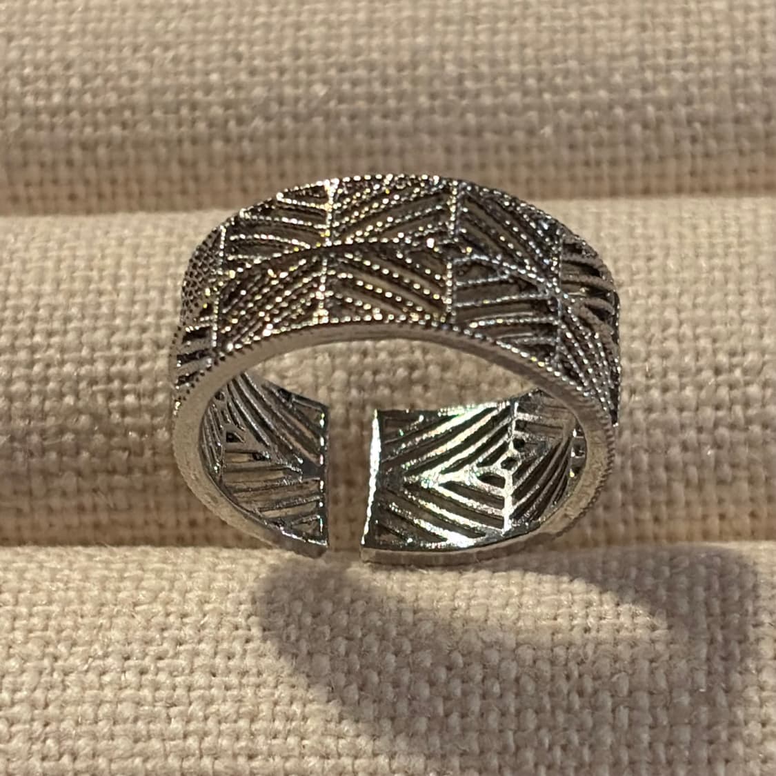 새상품 여성 신주 빗살 오픈링 반지  상품이미지4