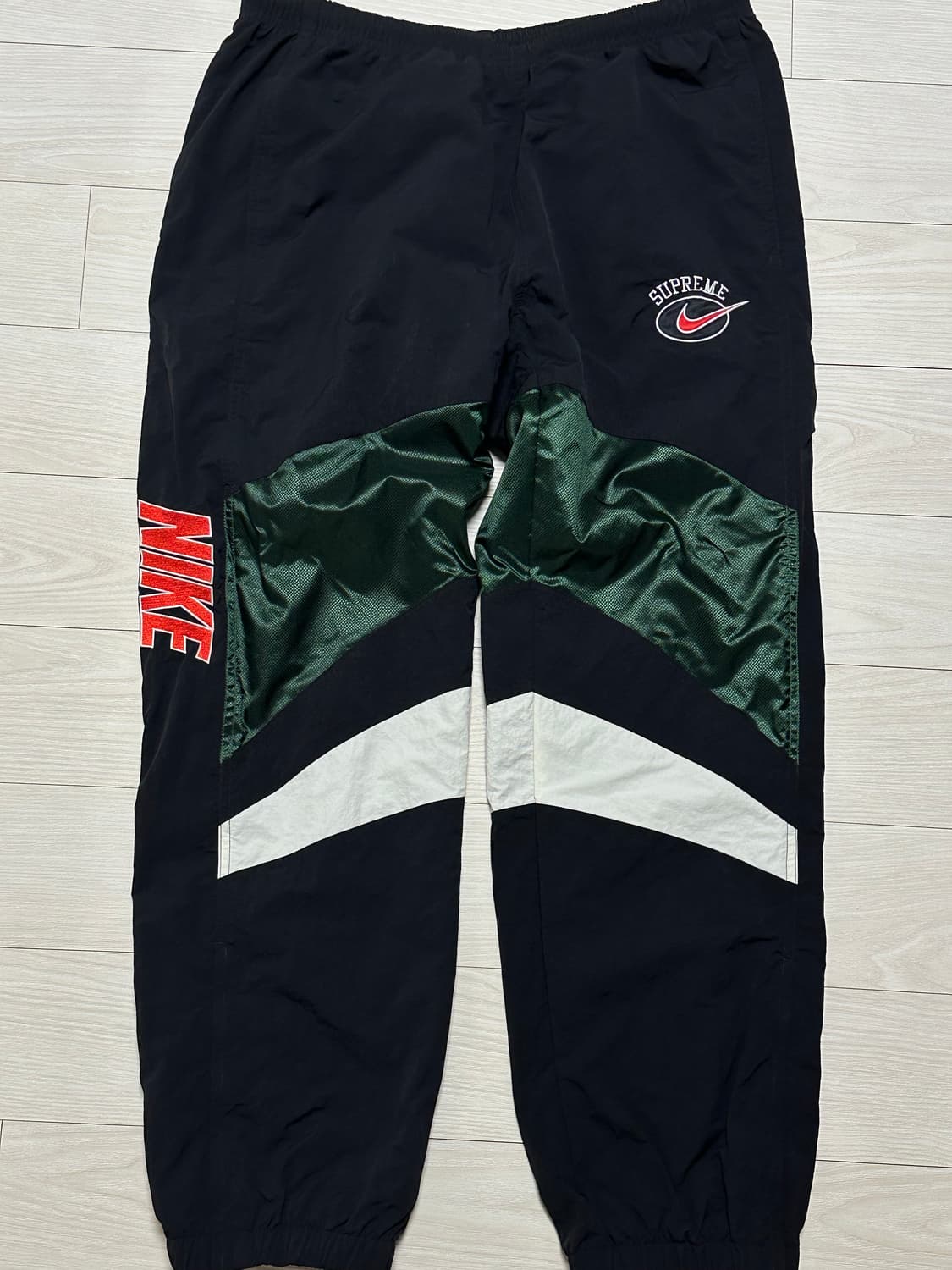 슈프림 x 나이키 콜라보 스포츠 그린 셋업 19ss 상품이미지5