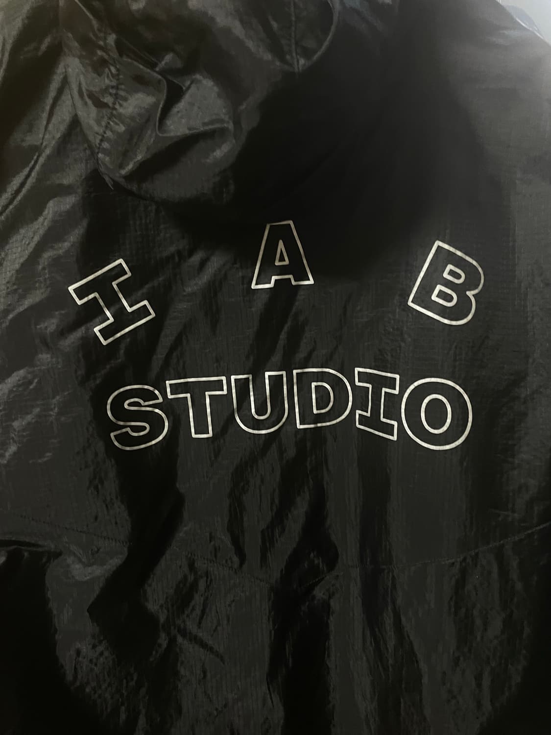 IAB 스튜디오 바람막이 상품이미지2